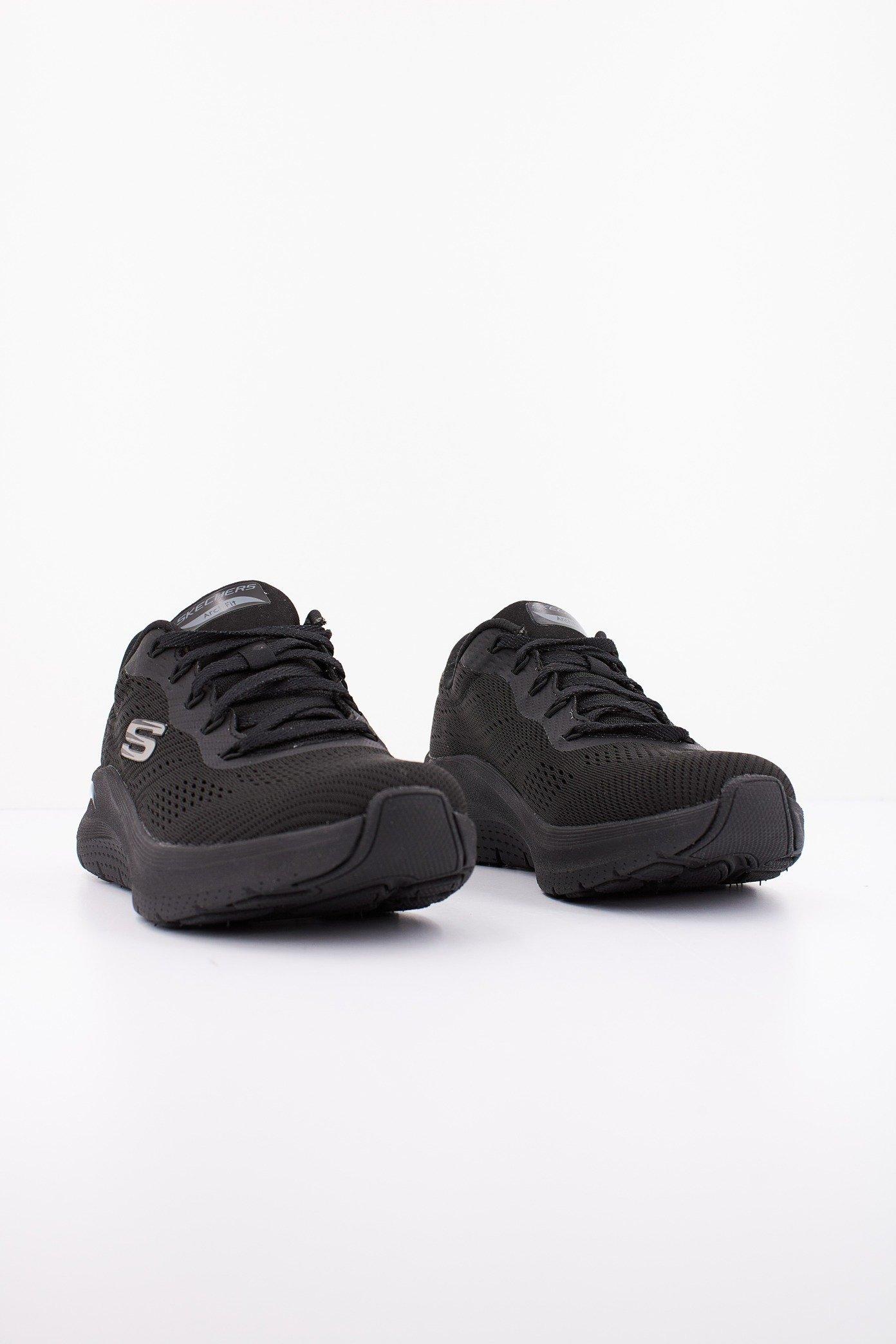 SKECHERS ARCH FIT . BIG LEAGUE en color NEGRO  (2)