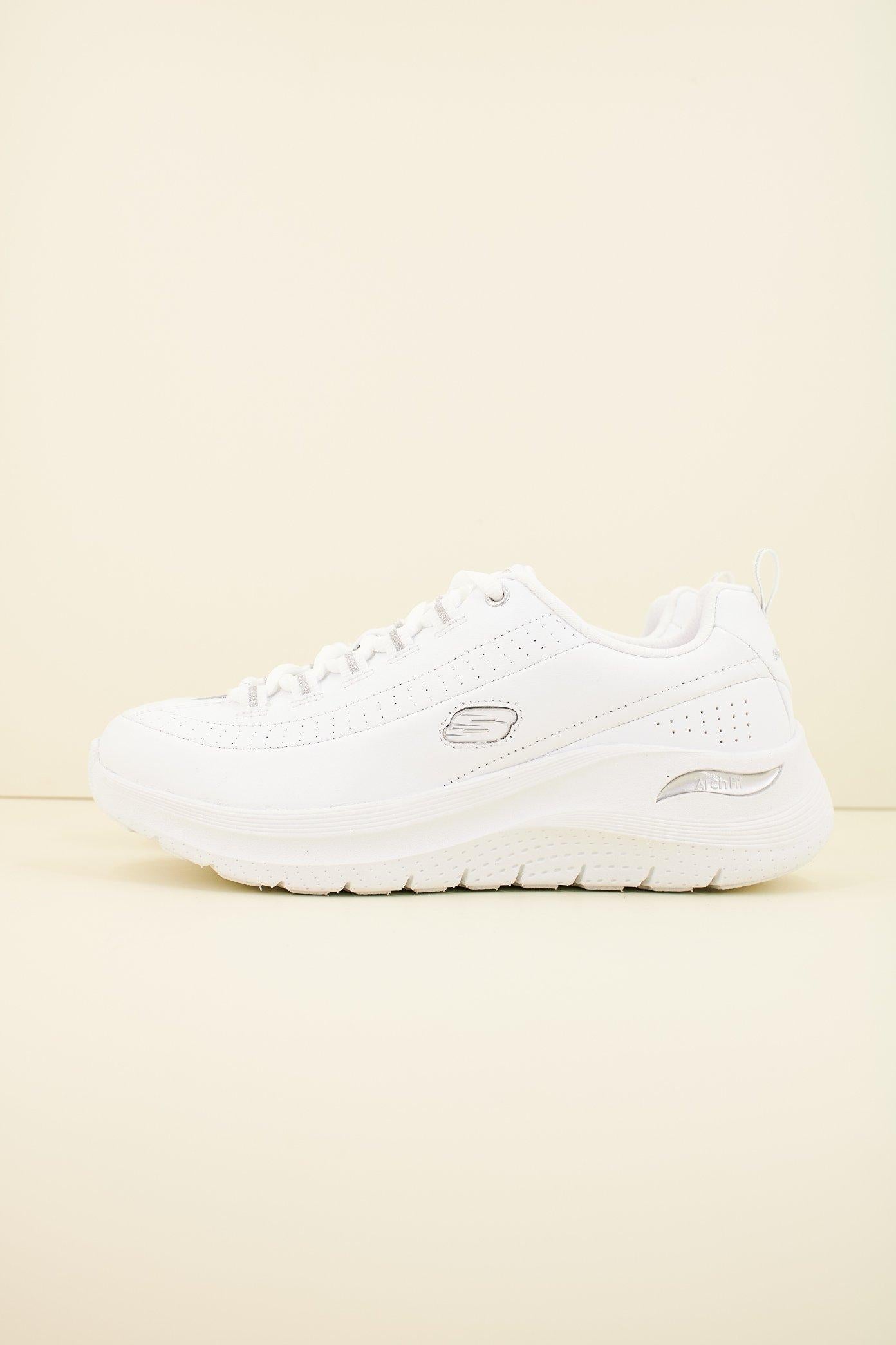 SKECHERS ARCH FIT . en color BLANCO  (1)