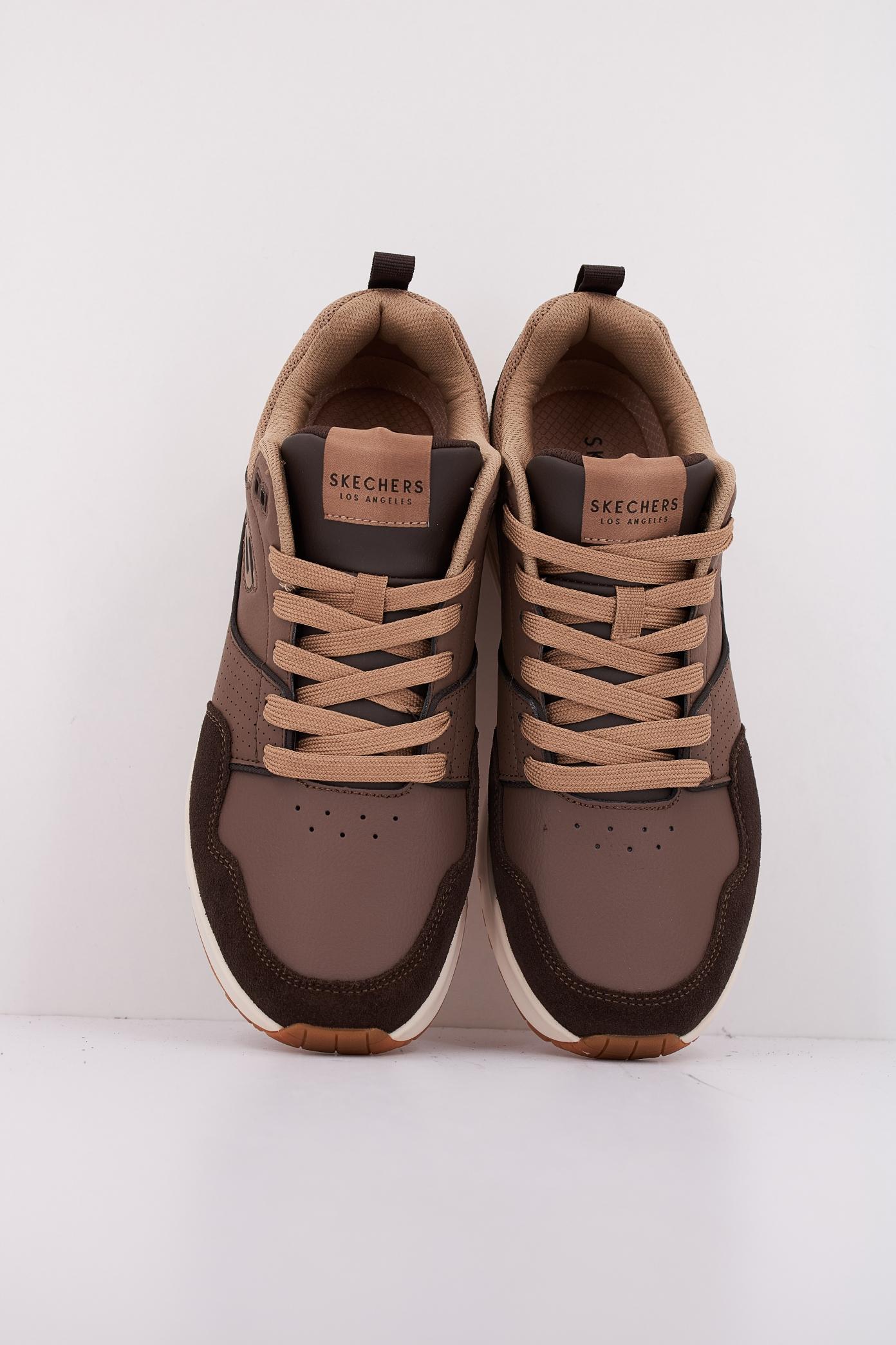 SKECHERS UNO en color MARRON  (3)
