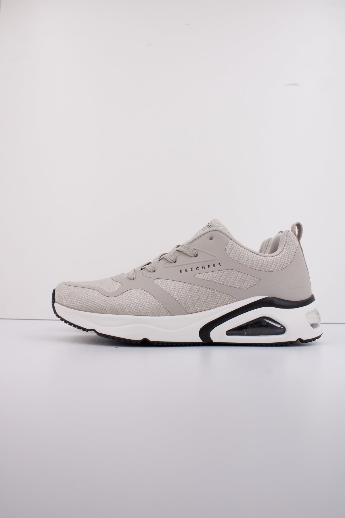 SKECHERS AIR UNO -REVOLU en color BEIS  (1)