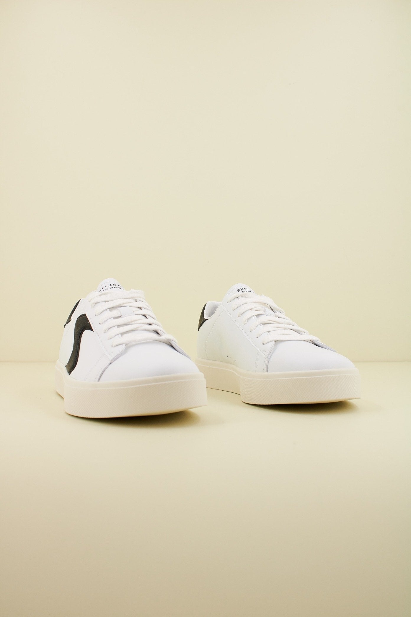 SKECHERS  EDEN LX en color BLANCO  (2)
