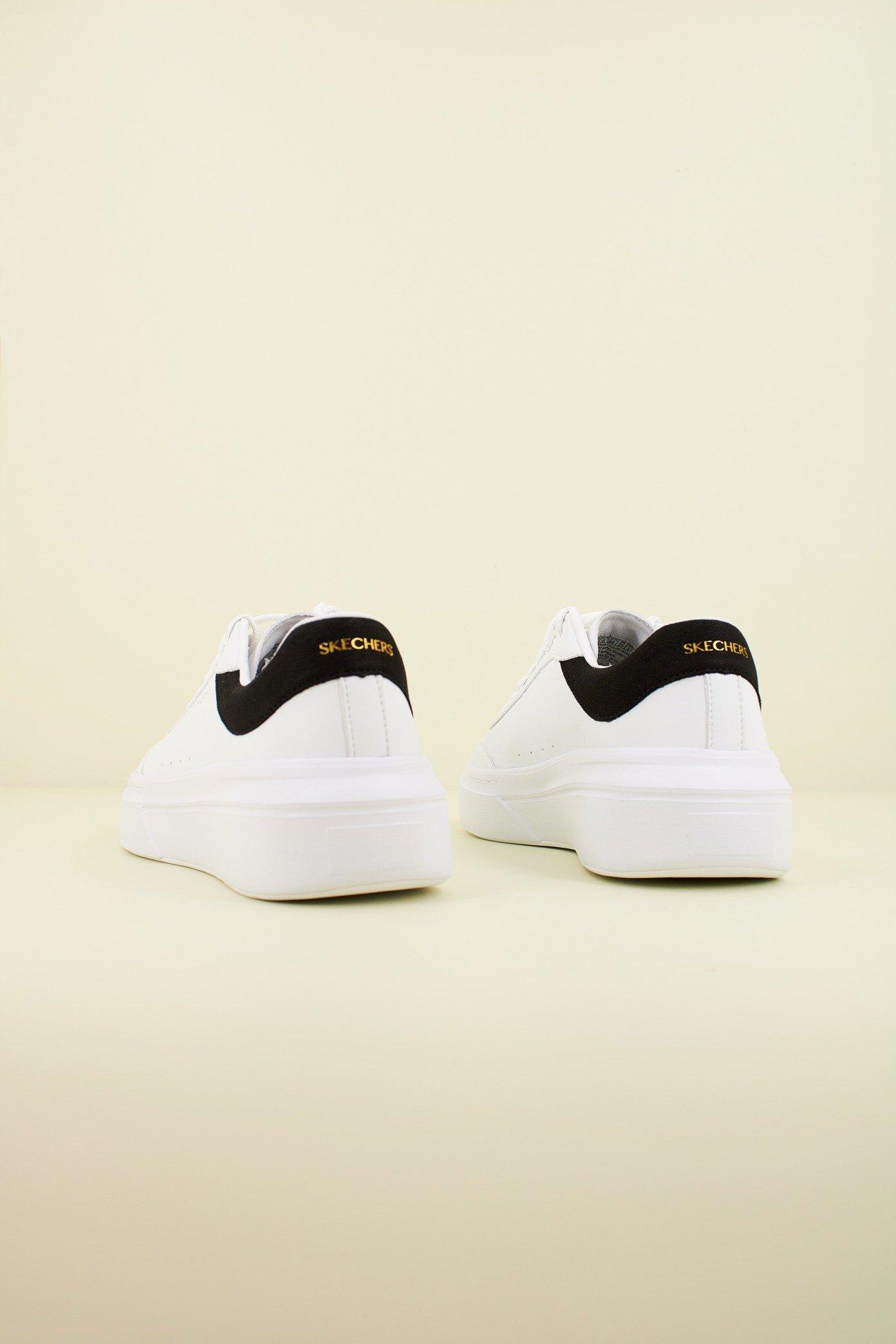 SKECHERS CORDOBA CLASSIC en color BLANCO  (3)