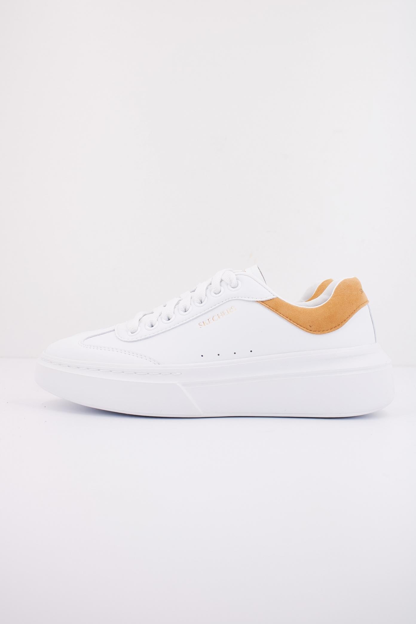SKECHERS CORDOBA CLASSIC en color BLANCO  (1)
