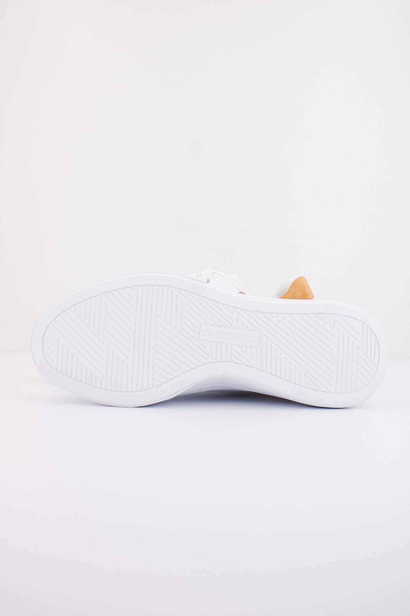 SKECHERS CORDOBA CLASSIC en color BLANCO  (5)