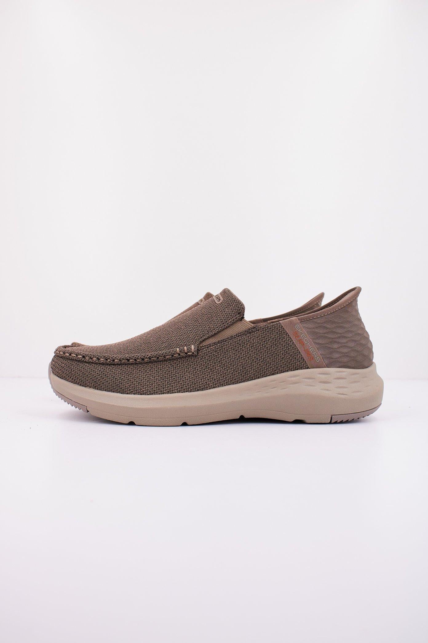 SKECHERS SLIP INS S  en color MARRON  (1)