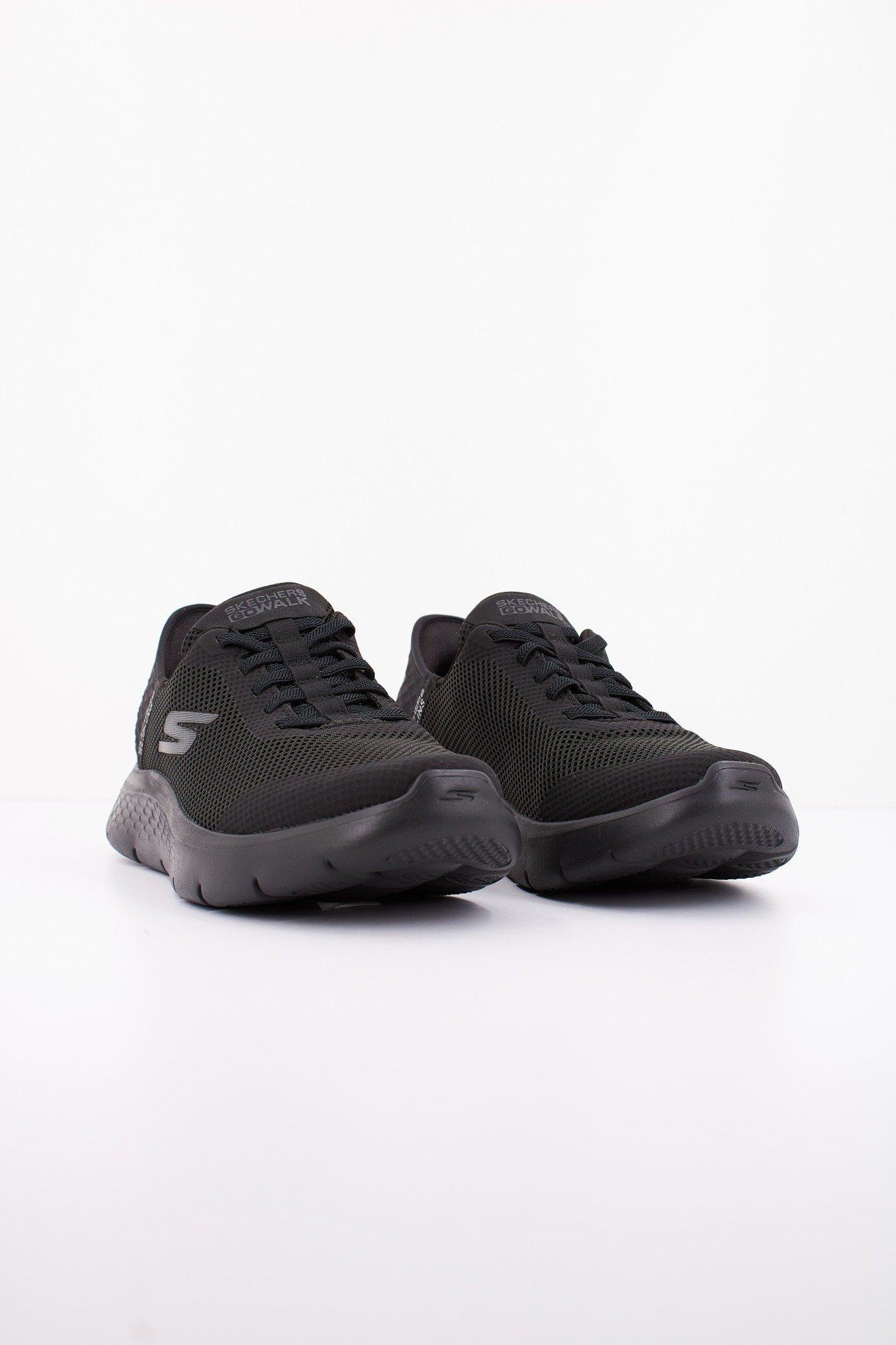 SKECHERS SLIP INS: GO WALK  en color NEGRO  (2)