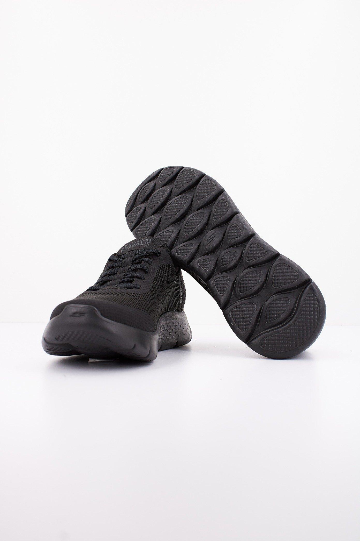 SKECHERS SLIP INS: GO WALK  en color NEGRO  (4)