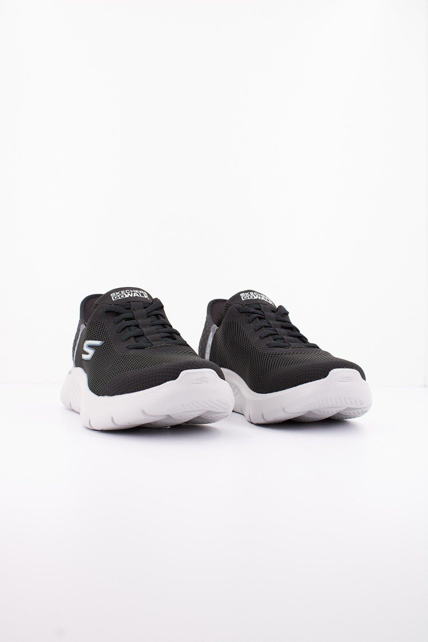 SKECHERS SLIP INS: GO WALK  en color NEGRO  (2)