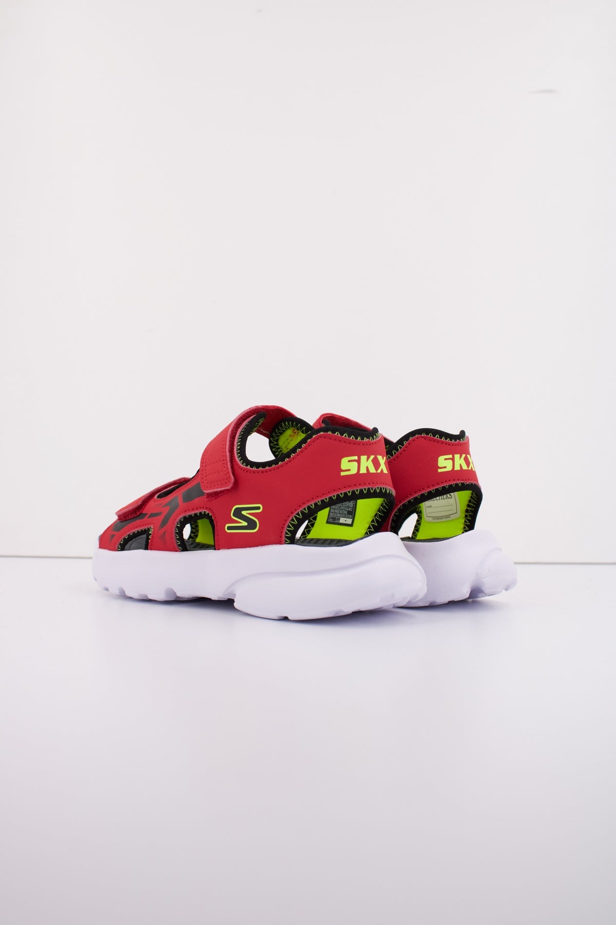 SKECHERS L  en color ROJO  (4)