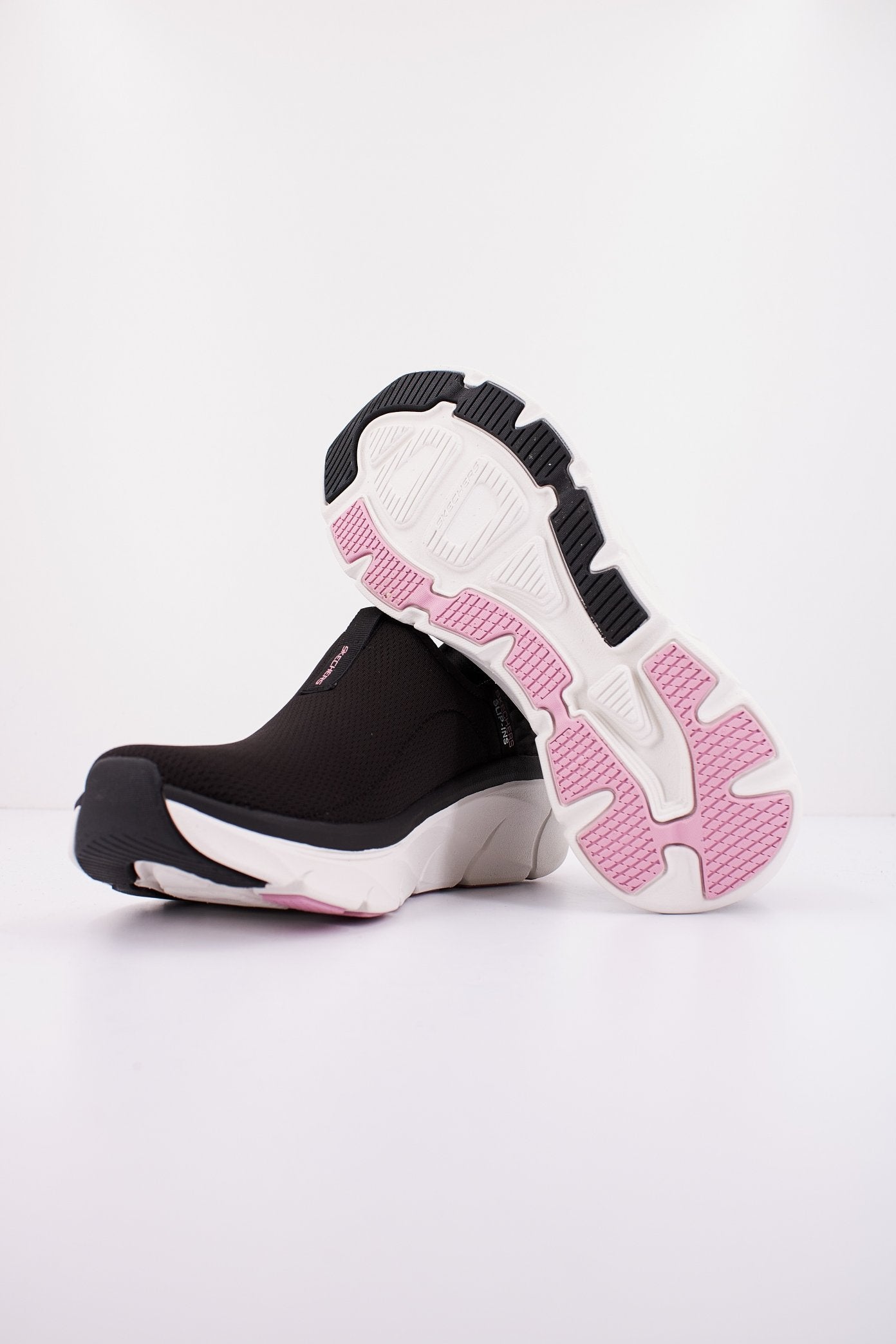 SKECHERS SLIP-INS S D'LUX WALKER . en color NEGRO  (4)