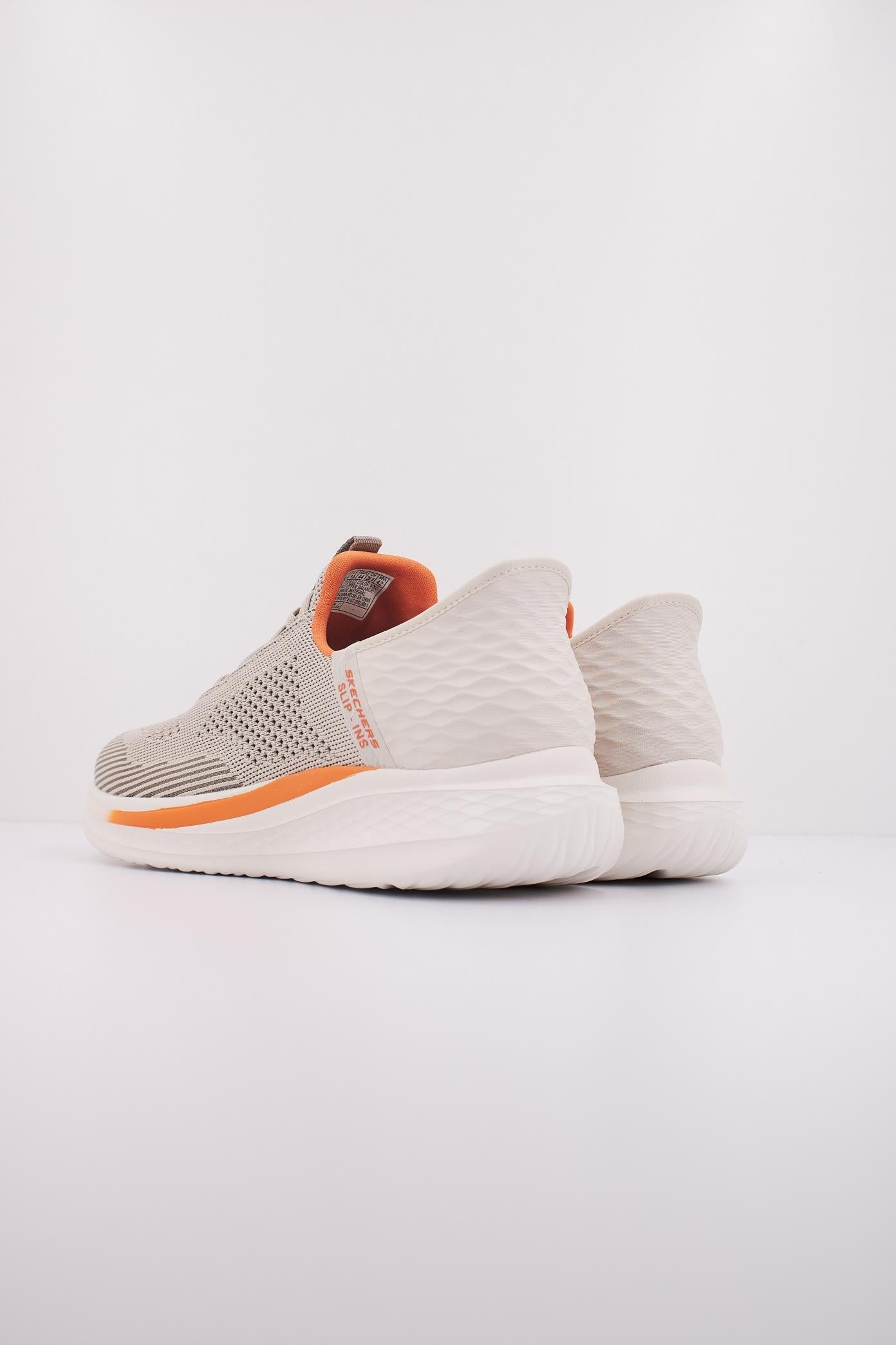 SKECHERS SLIP-INS SK SLADE en color BEIS  (3)