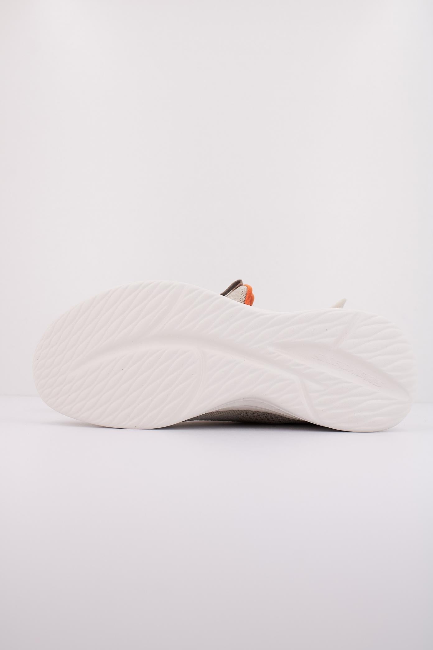 SKECHERS SLIP-INS SK SLADE en color BEIS  (4)