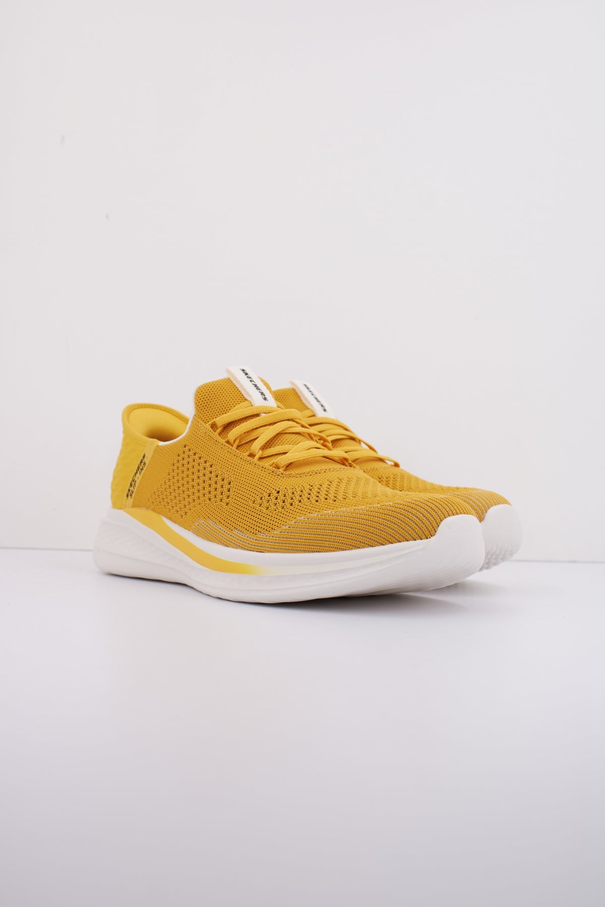 SKECHERS SLIP-INS SK SLADE en color AMARILLO  (2)