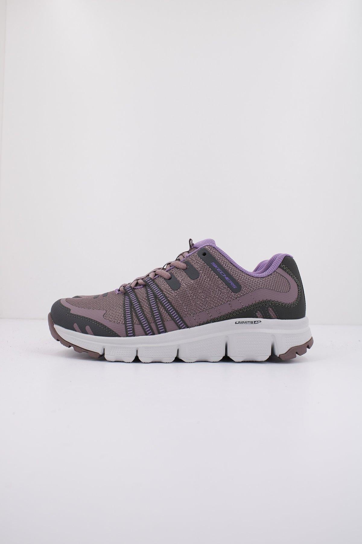 SKECHERS SUMMITS AT en color VIOLETA  (1)