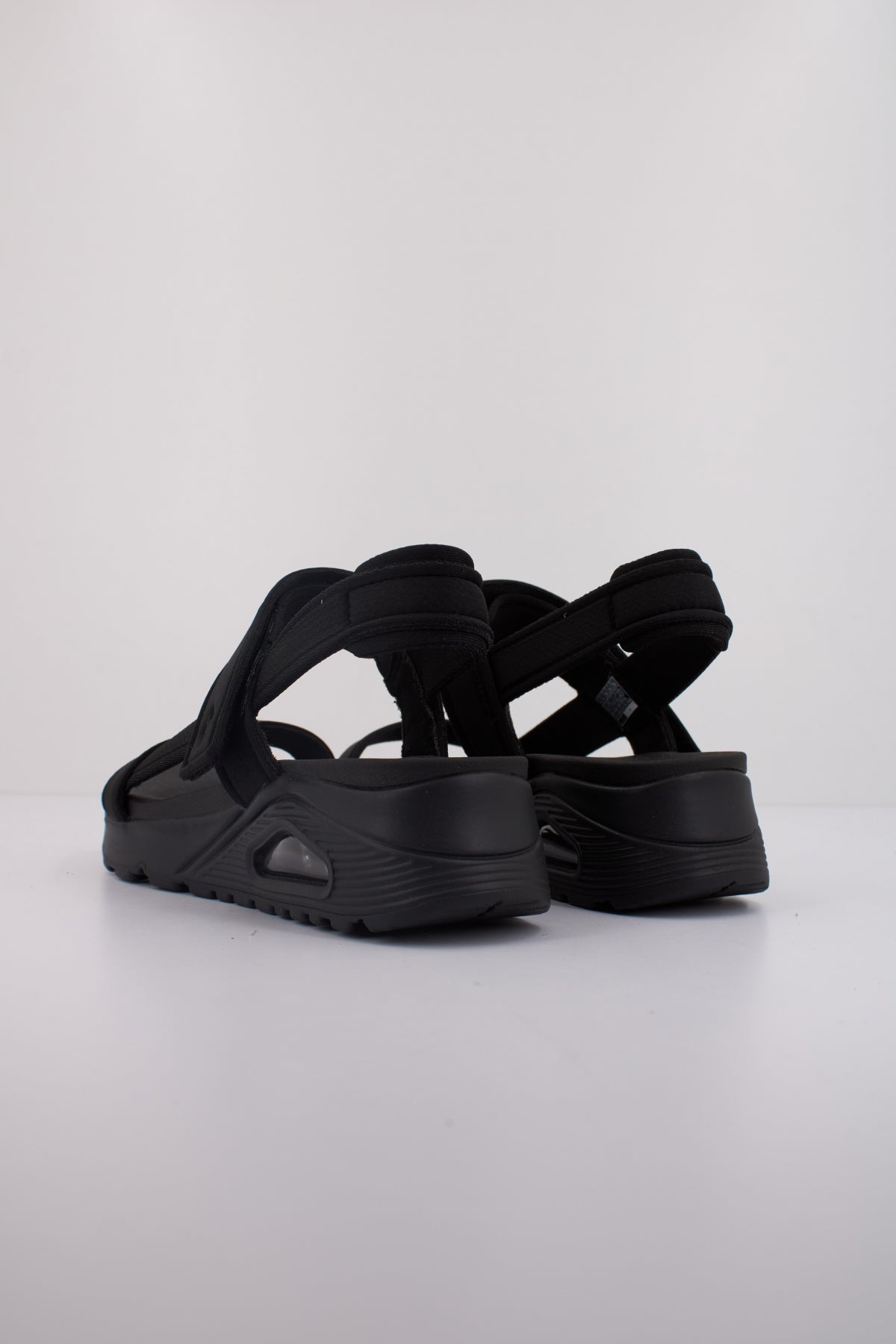 SKECHERS UNO SANDAL SUMMER STAND  en color NEGRO  (4)