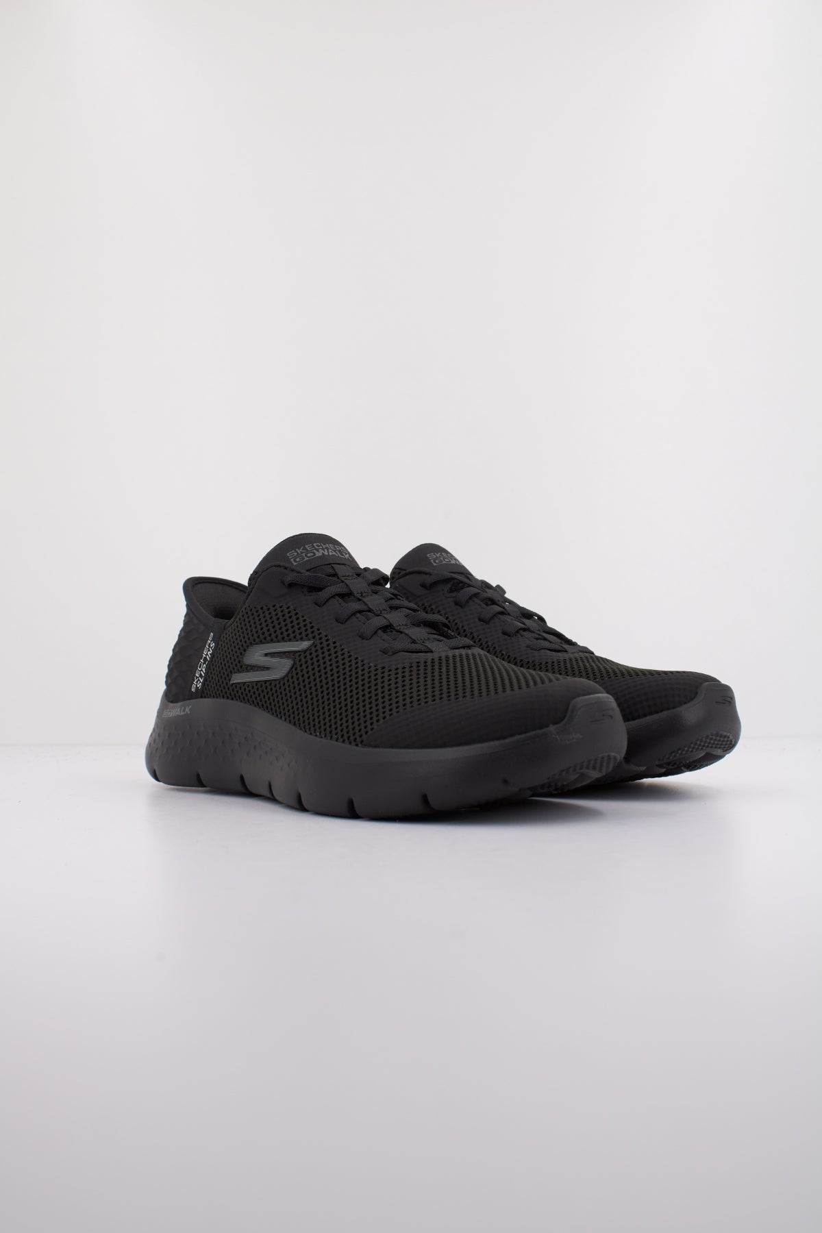 SKECHERS GO WALK FLEX GRAND ENTRY en color NEGRO  (2)