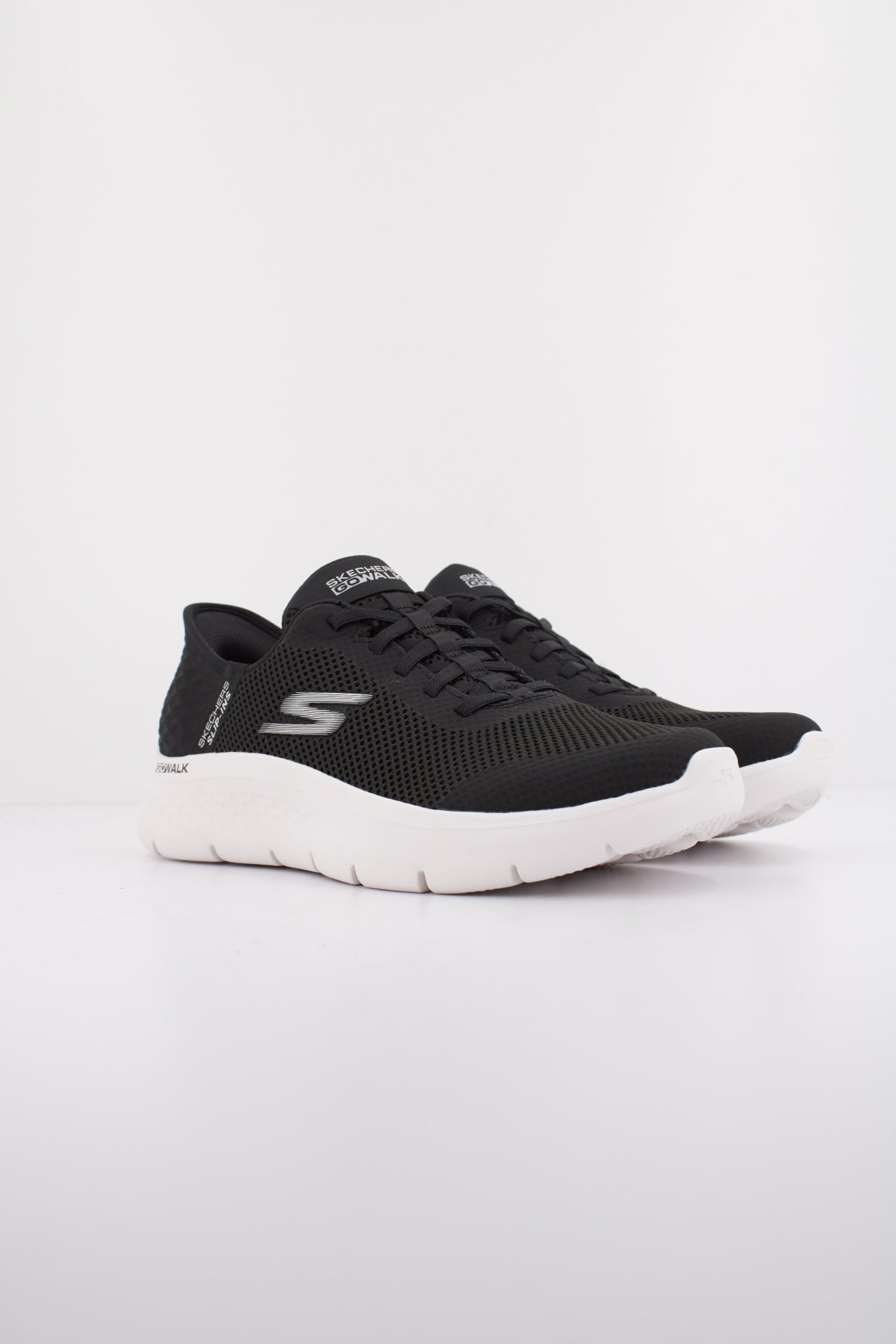SKECHERS GO WALK FLEX GRAND ENTRY en color NEGRO  (2)