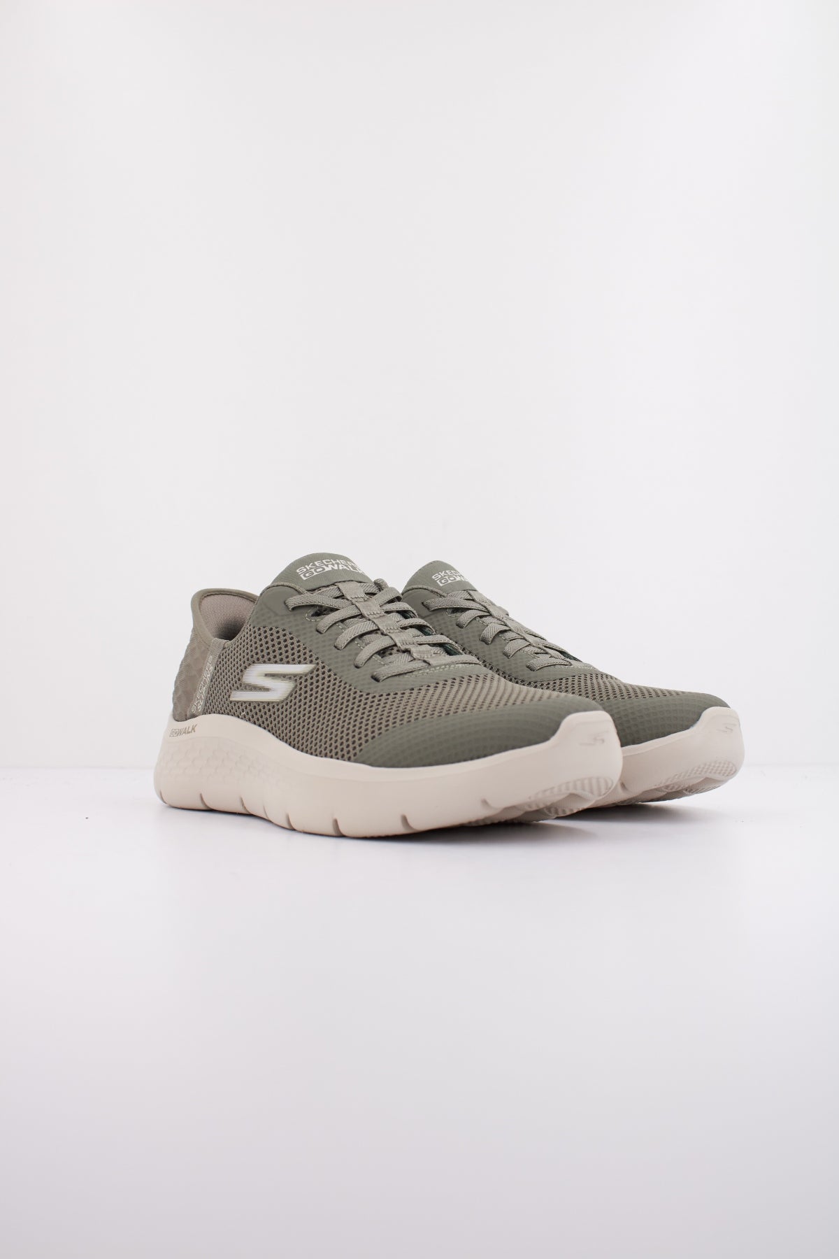 SKECHERS GO WALK FLEX GRAND ENTRY en color VERDE  (2)