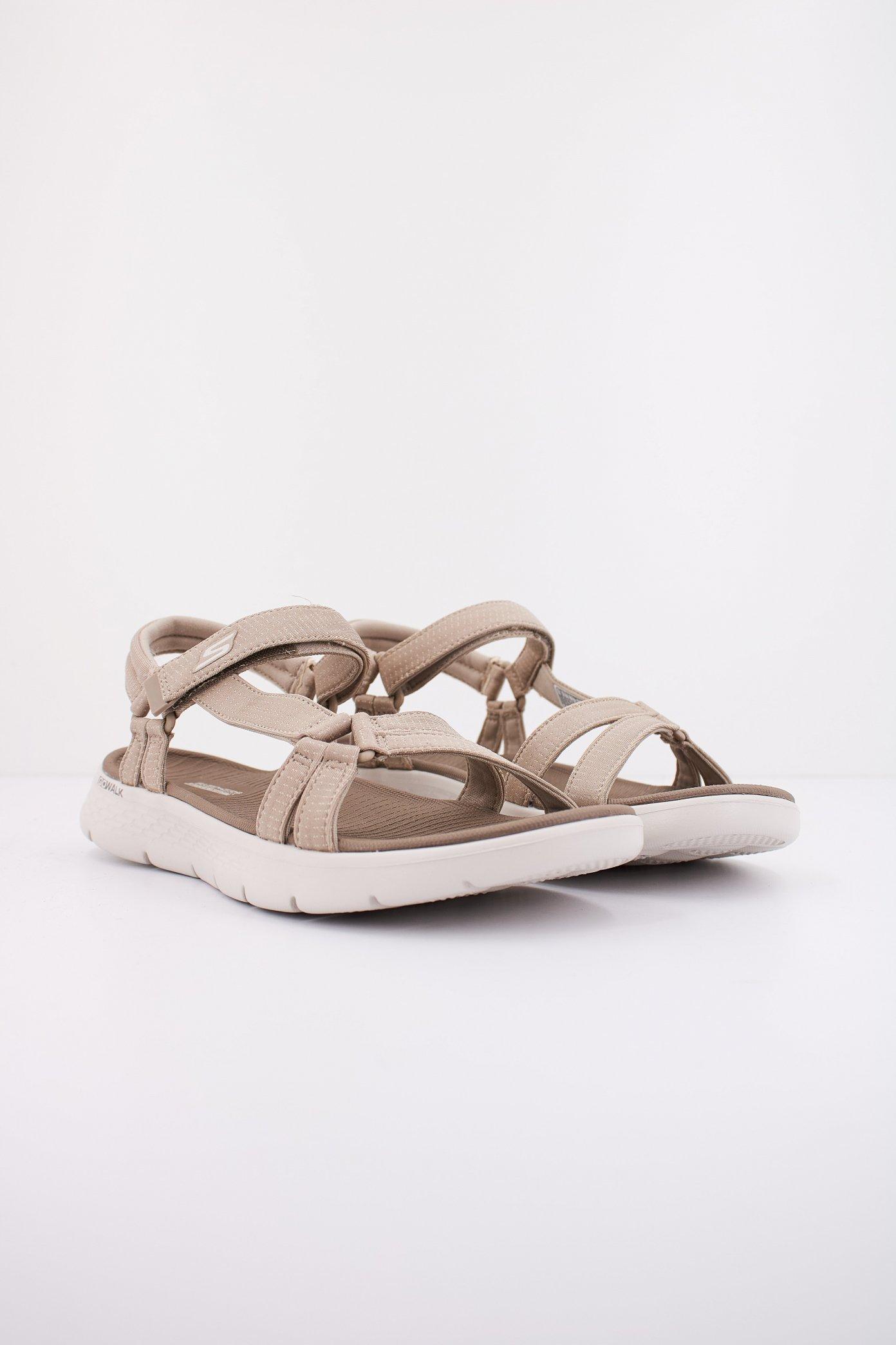 SKECHERS GO WALK FLEX SANDAL en color MARRON CLARO  (2)