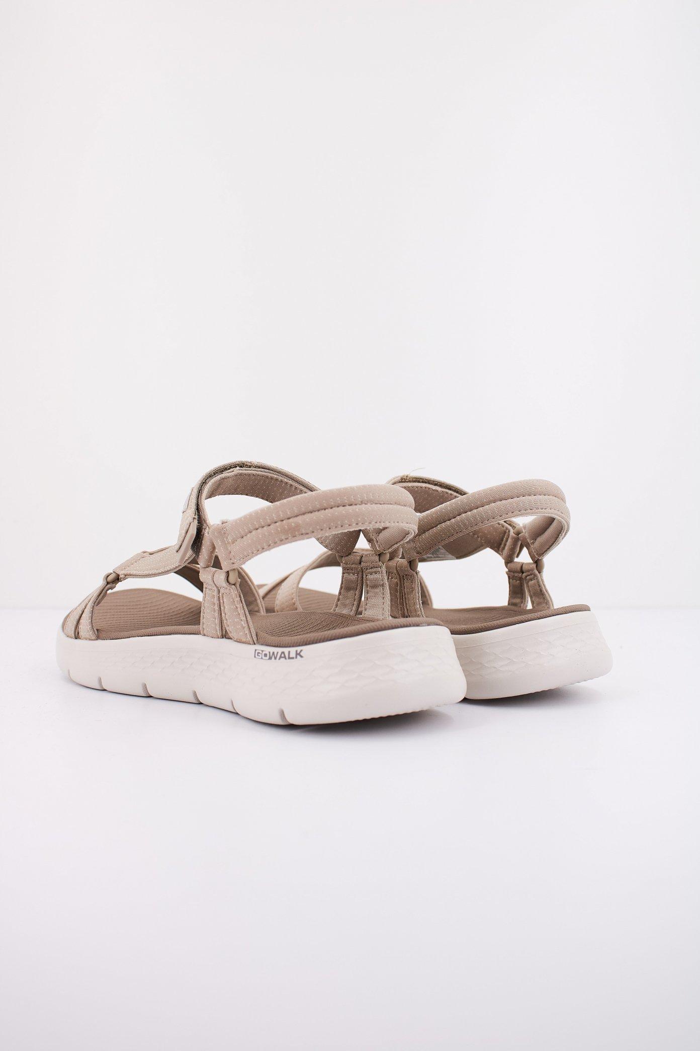 SKECHERS GO WALK FLEX SANDAL en color MARRON CLARO  (3)