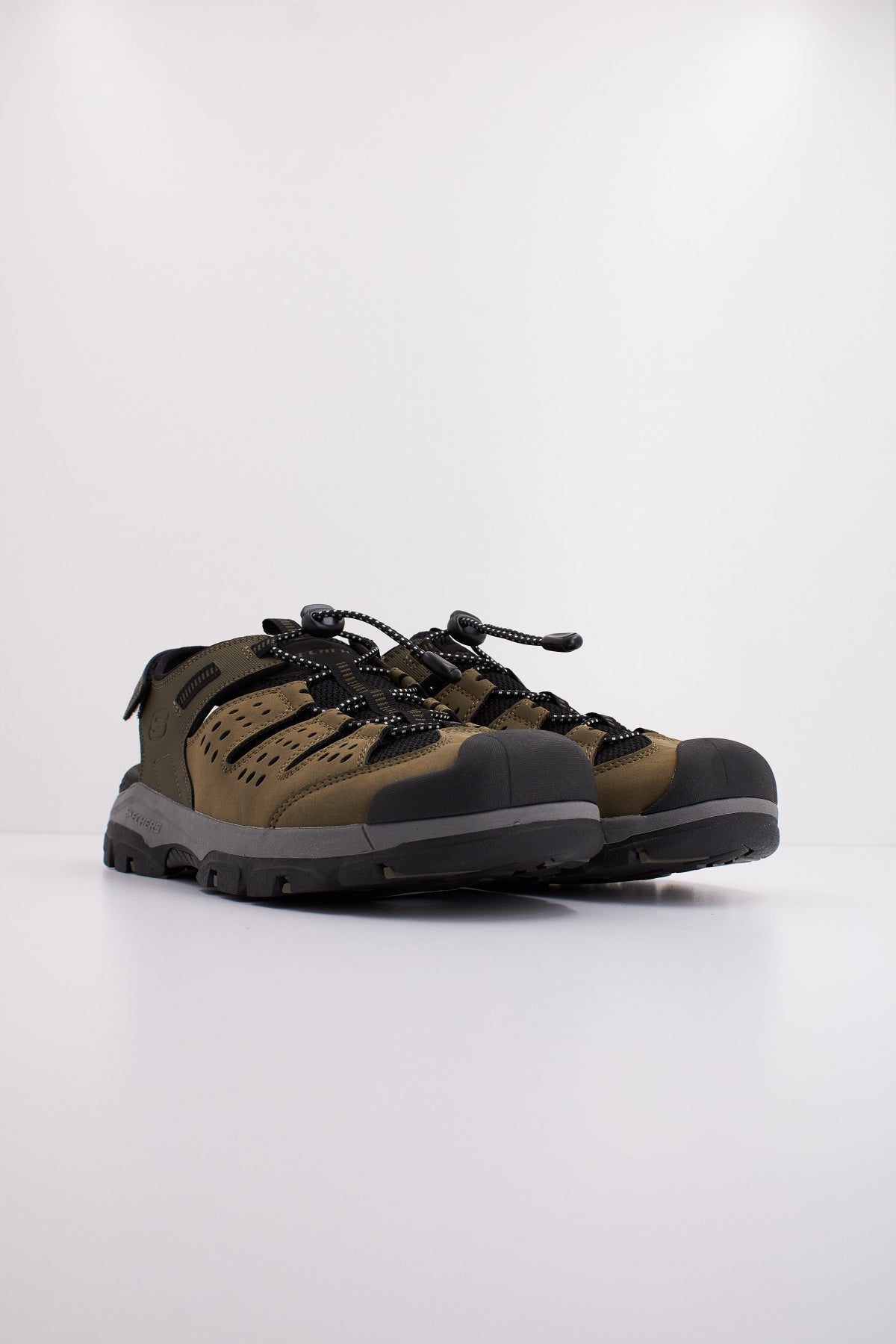 SKECHERS TRESMEN - MENARD en color VERDE  (2)