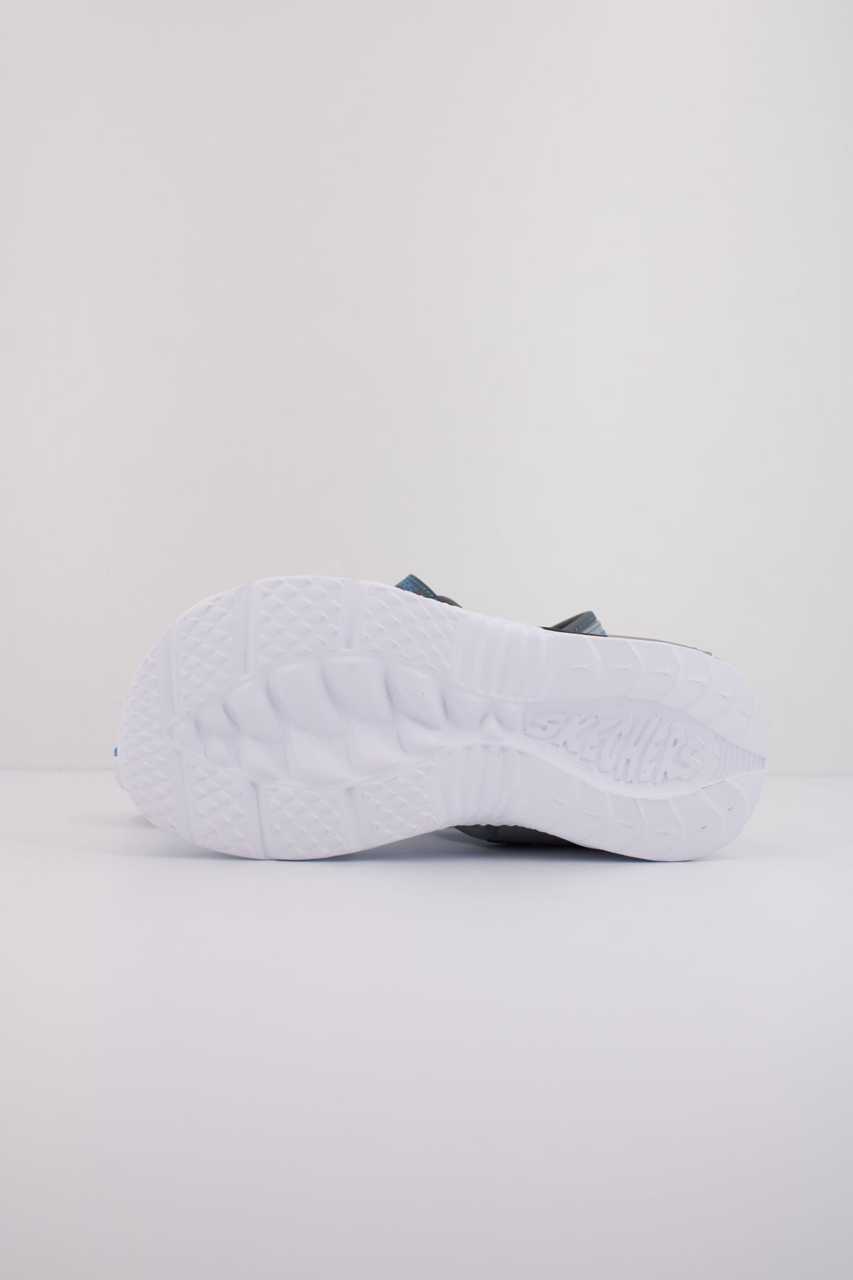 SKECHERS CREATURE-SPLASH en color GRIS  (5)