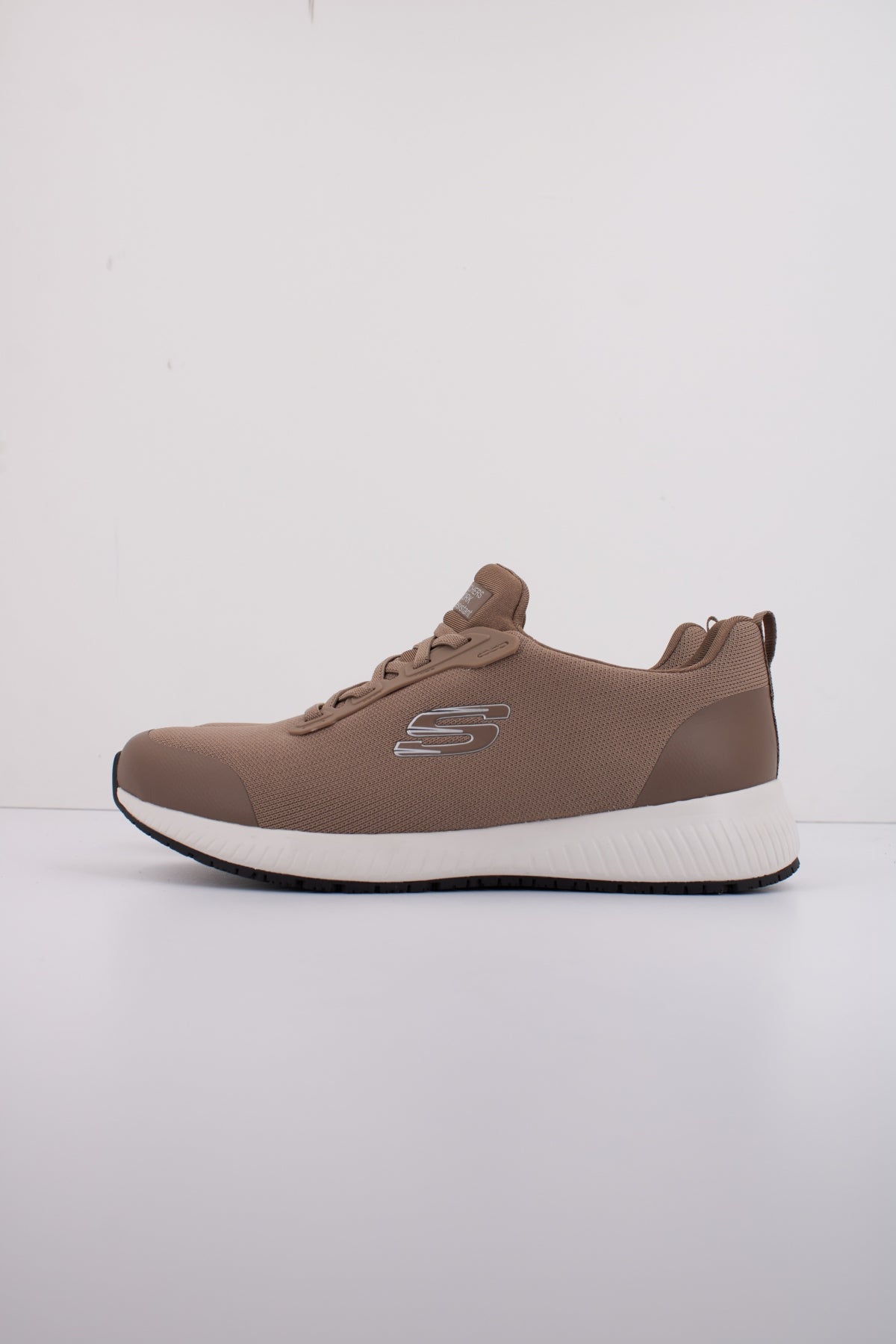 SKECHERS SQUAD en color MARRON  (1)