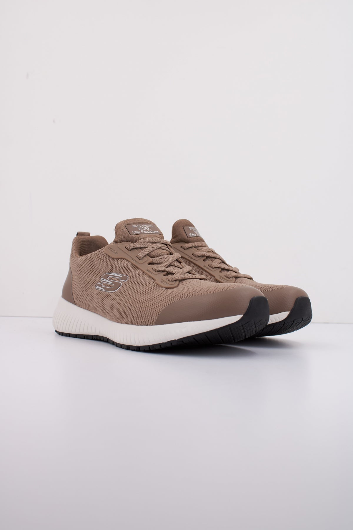 SKECHERS SQUAD en color MARRON  (2)