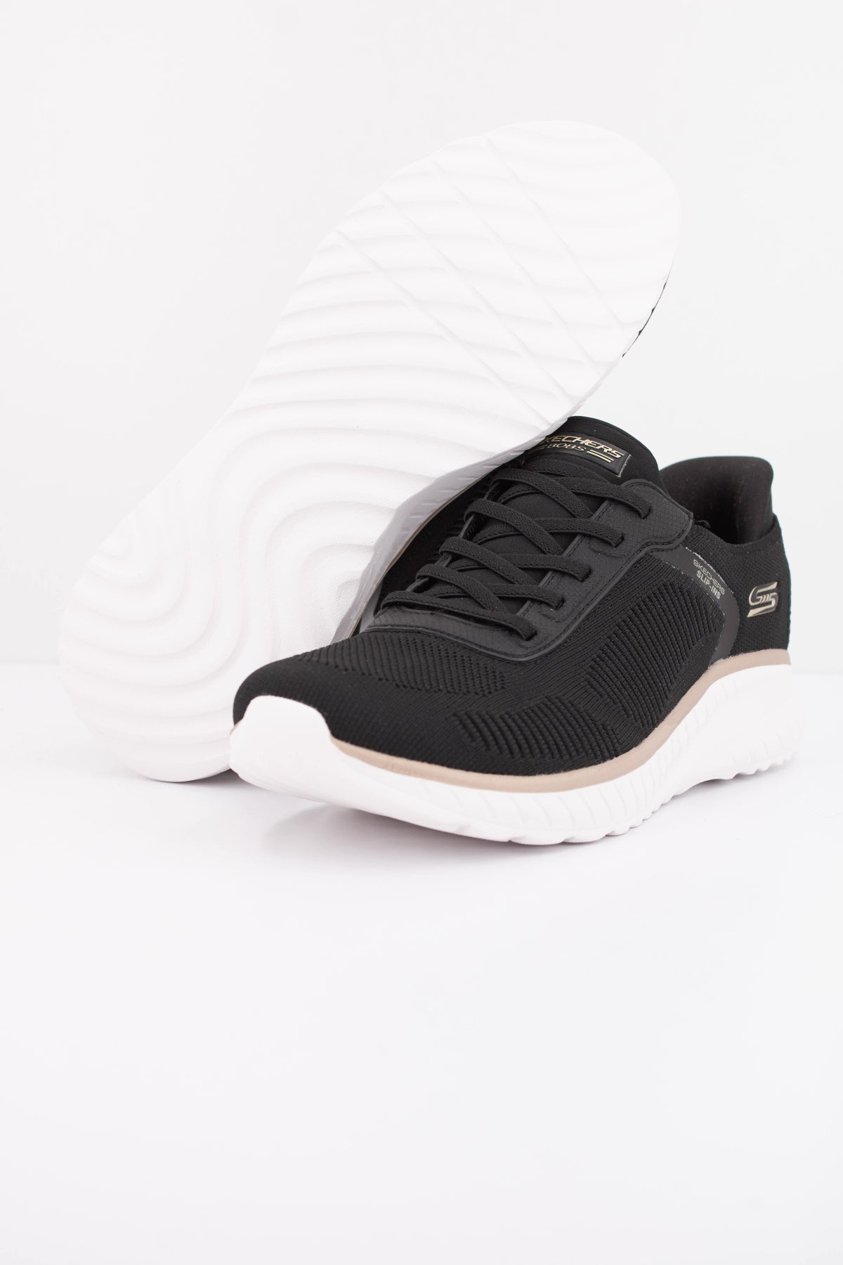 SKECHERS SLIP-INS  BOBS SQUAD CHAOS - C  en color NEGRO  (5)