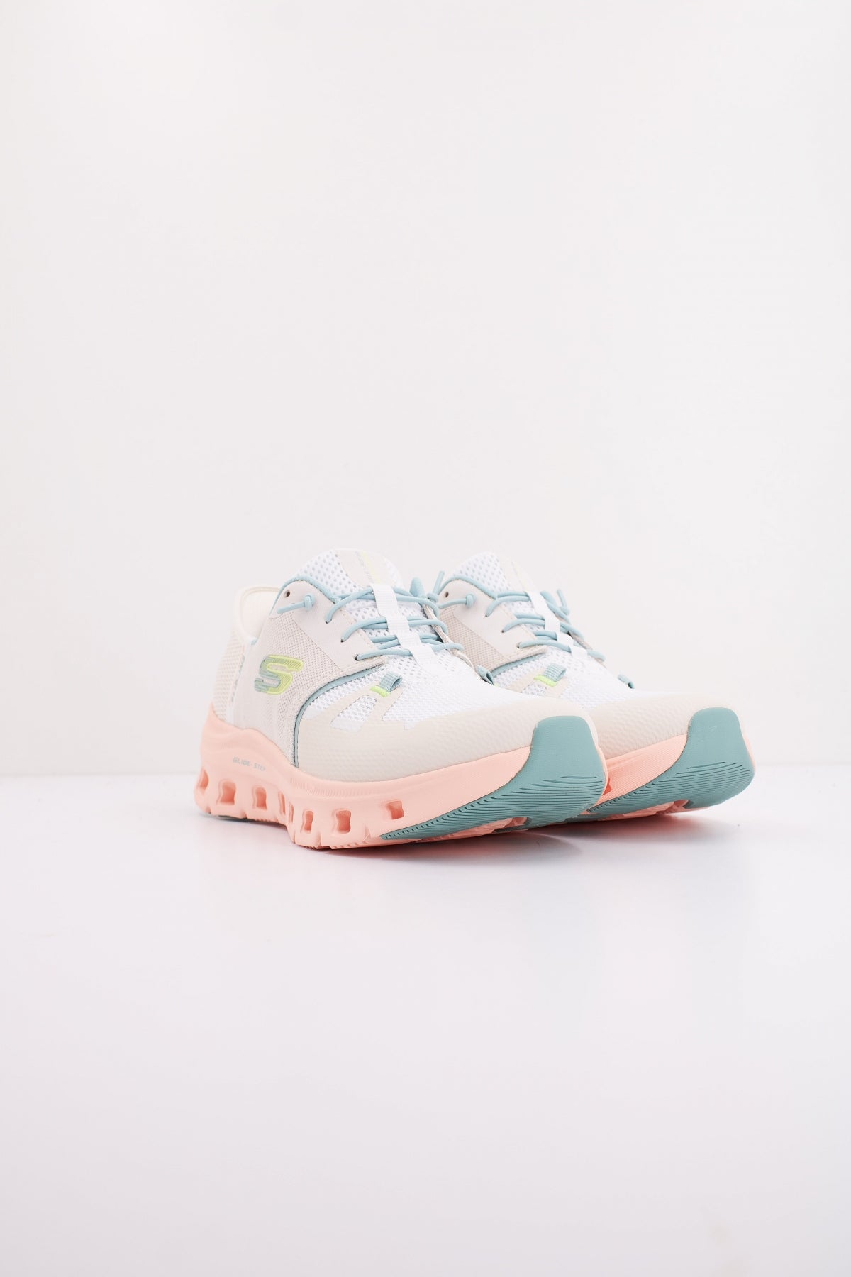 SKECHERS GLIDE STEP PRO en color BEIS  (2)
