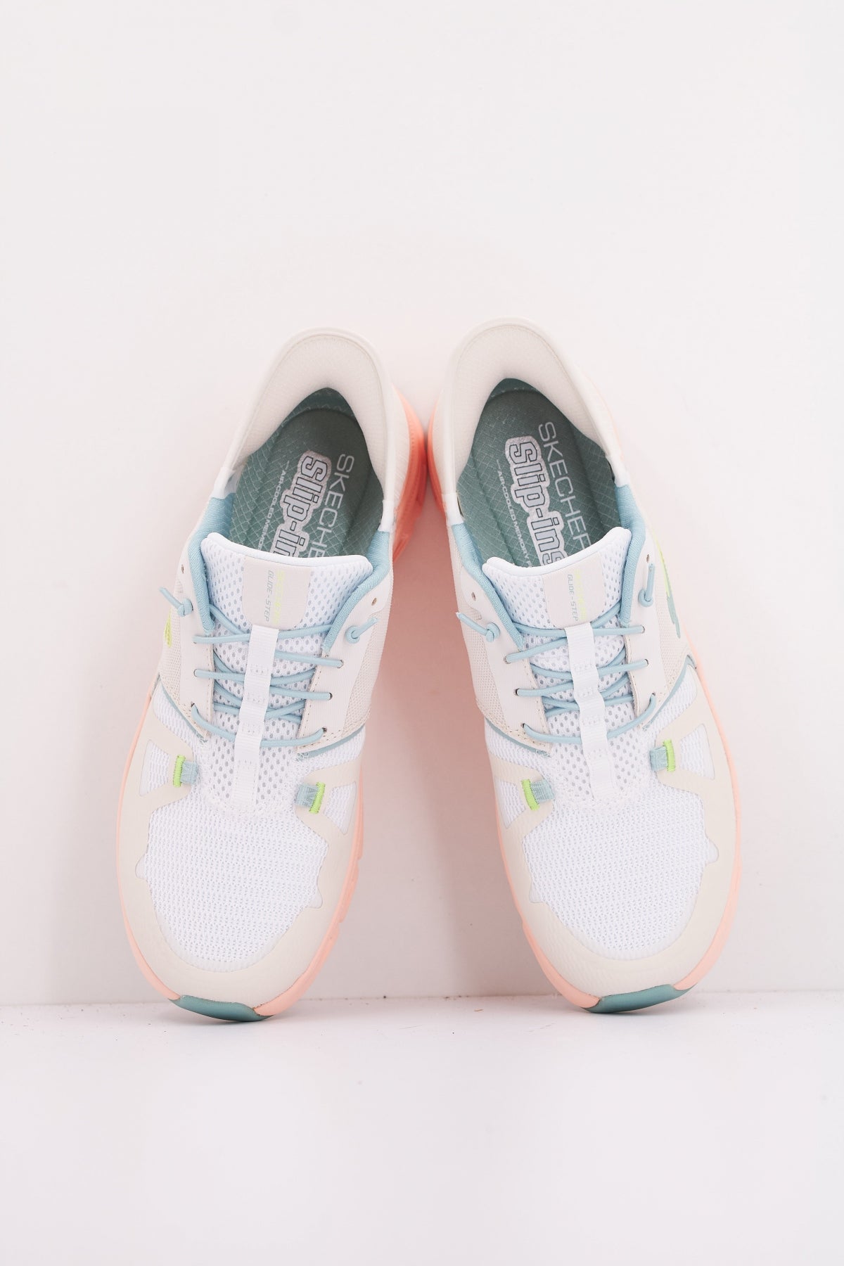 SKECHERS GLIDE STEP PRO en color BEIS  (3)