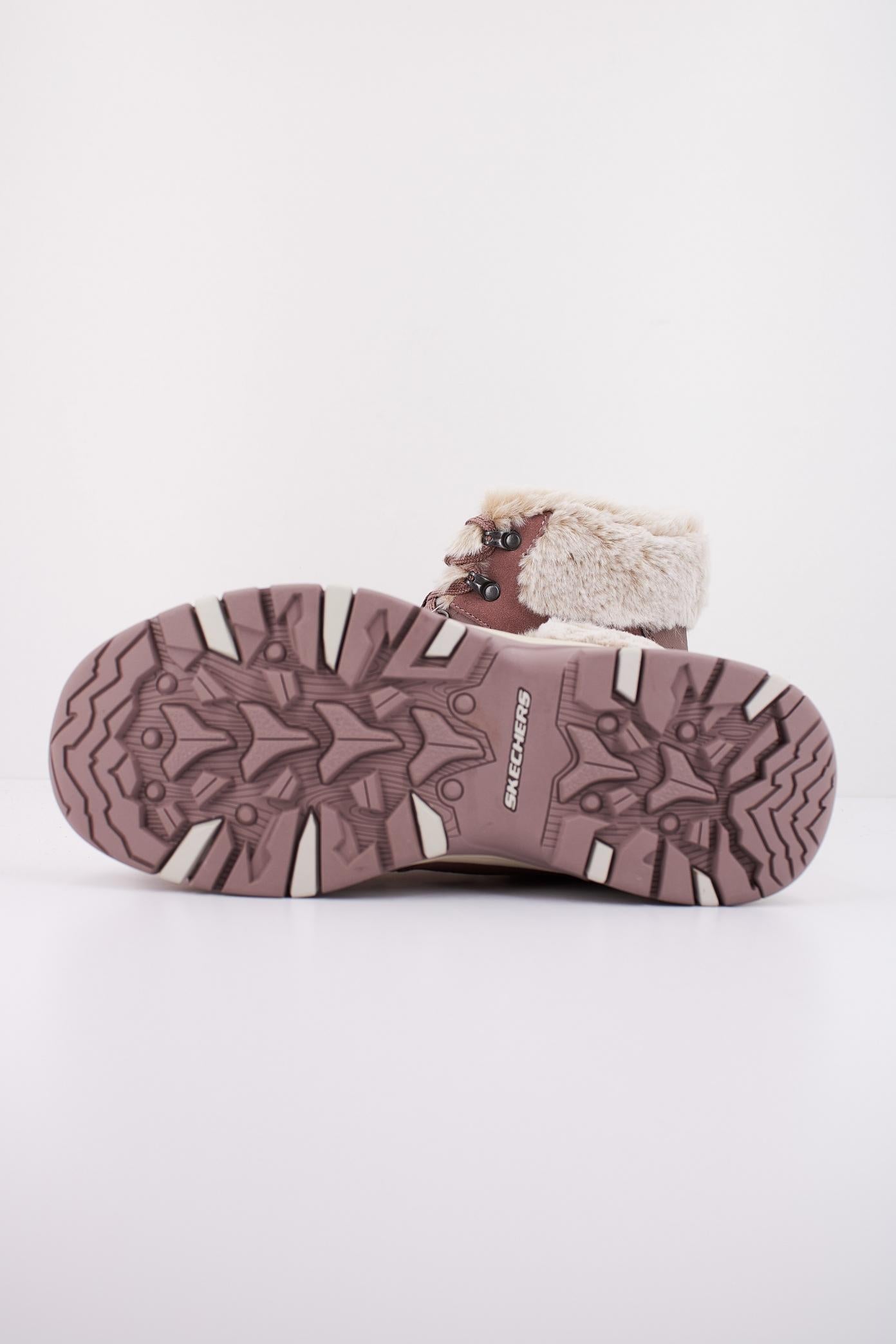 SKECHERS TREGO - SNOW WORRIES en color ROSA  (5)