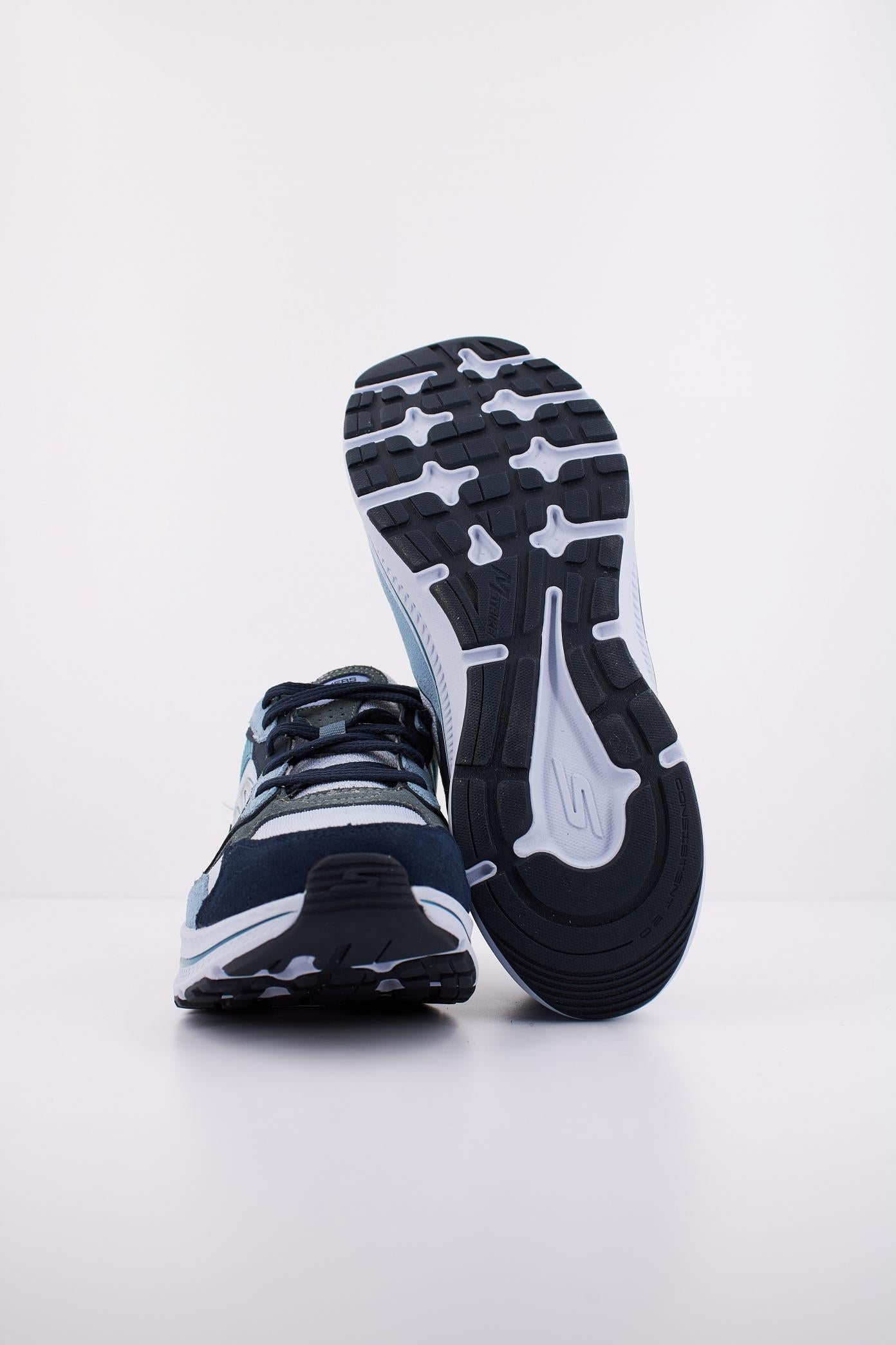 SKECHERS  GO RUN CONSISTENT . en color AZUL  (5)
