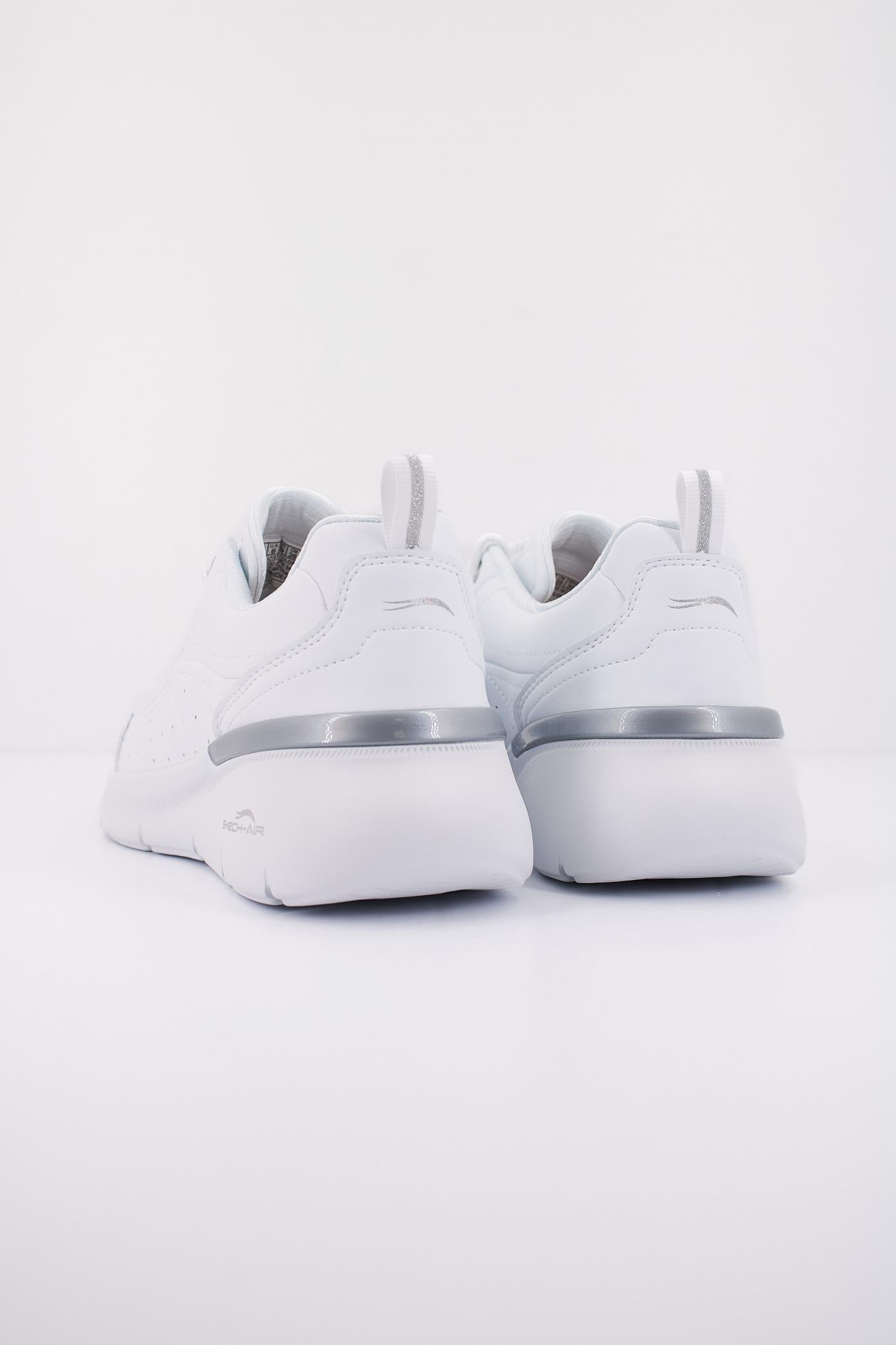 SKECHERS SKECH-AIR DYNAMIGHT en color BLANCO  (4)