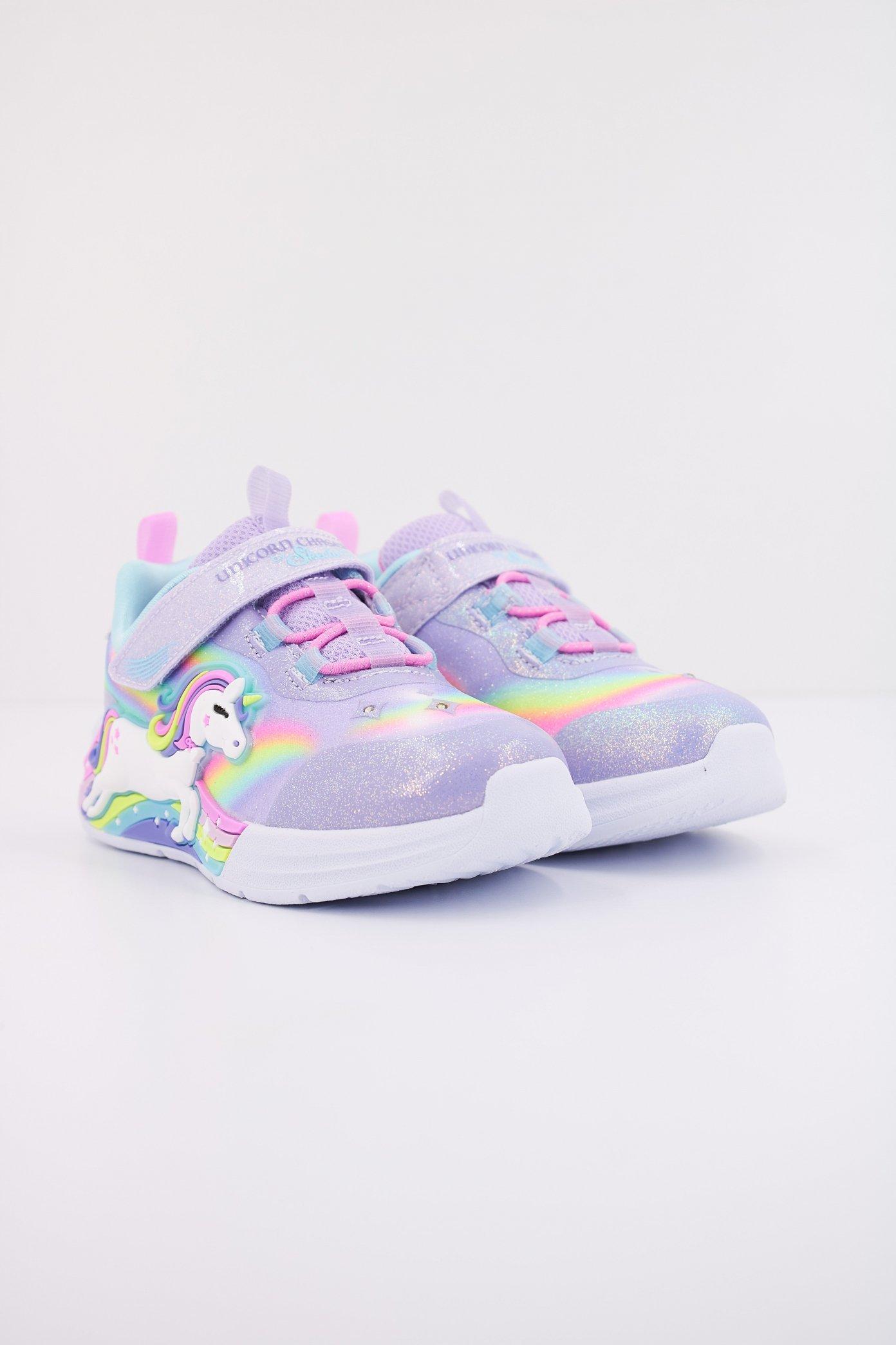 SKECHERS UNICORN CHASER en color VIOLETA  (2)