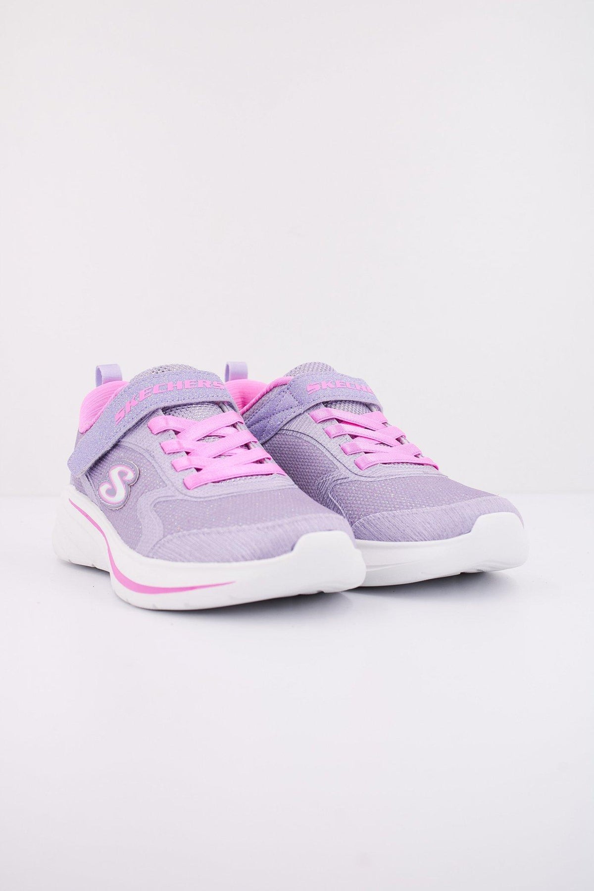 SKECHERS WAVE  en color VIOLETA  (2)