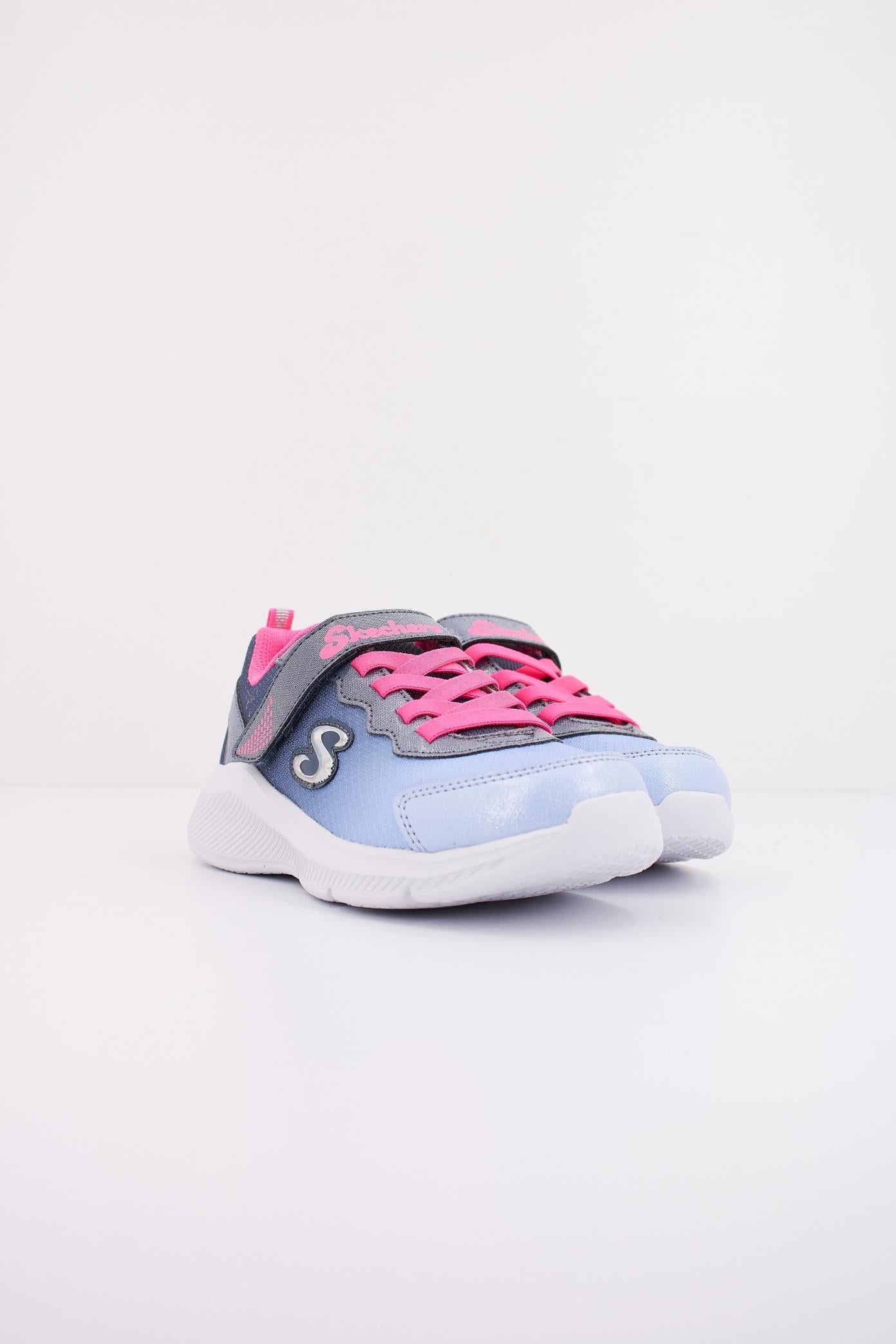 SKECHERS SOLE SWIFTERS - CUTIE WALK en color AZUL  (2)