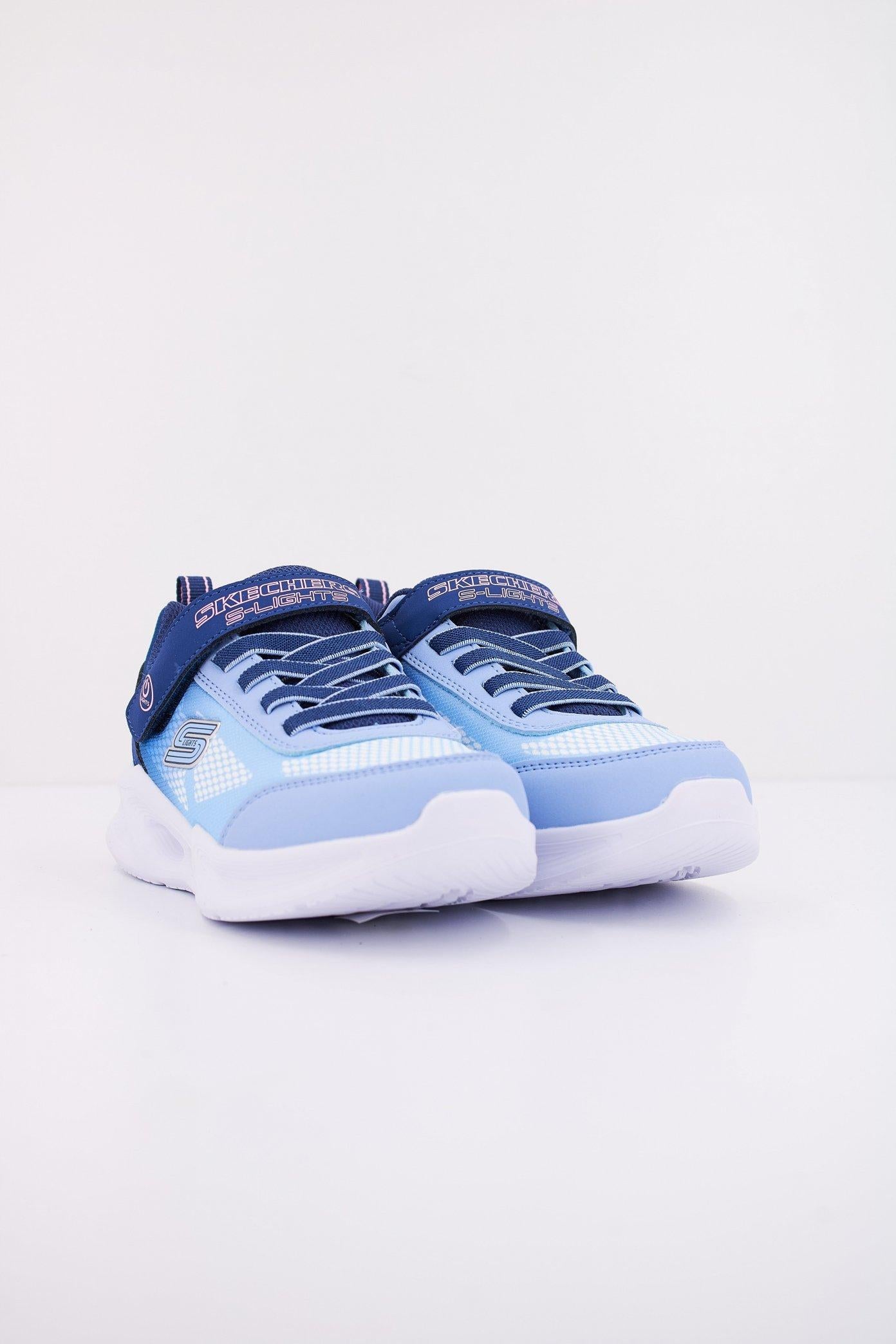 SKECHERS SOLA GLOW  en color AZUL  (2)