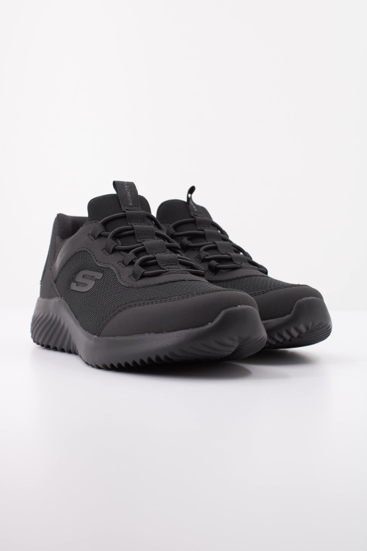 SKECHERS L BOUNDER BRISK BURST en color NEGRO  (2)
