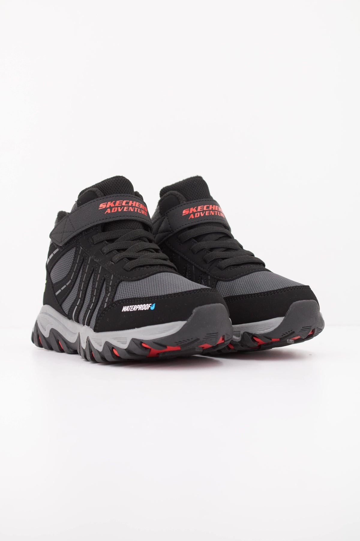 SKECHERS RUGGED RANGER - STORM TRAIL en color NEGRO  (2)