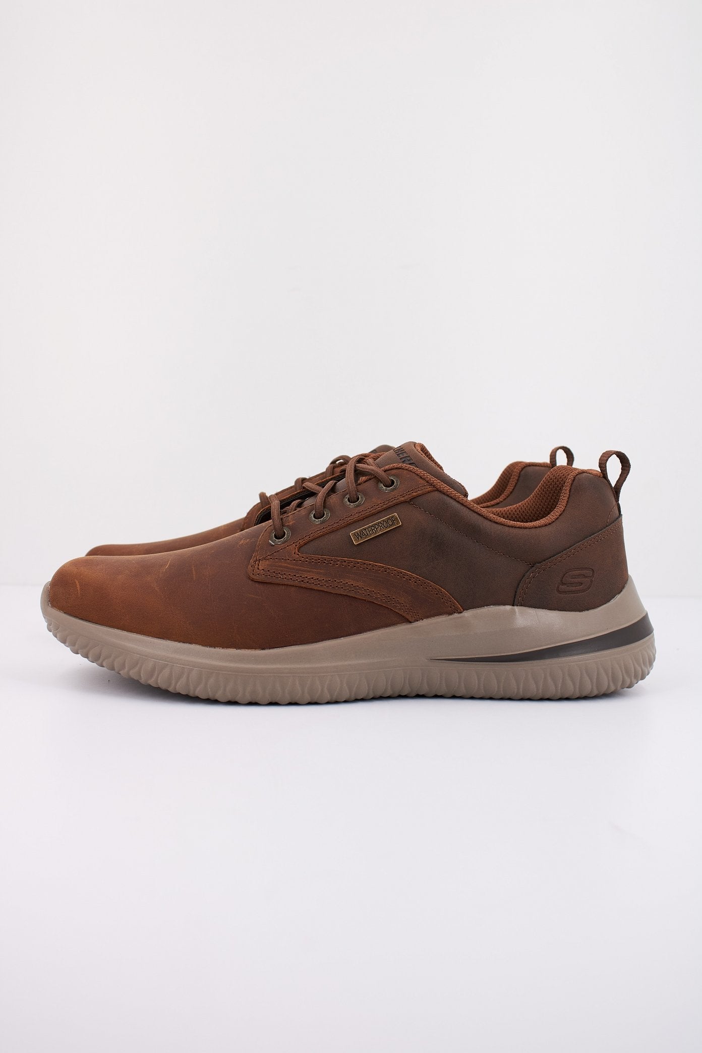SKECHERS GLAVINE en color MARRON  (1)