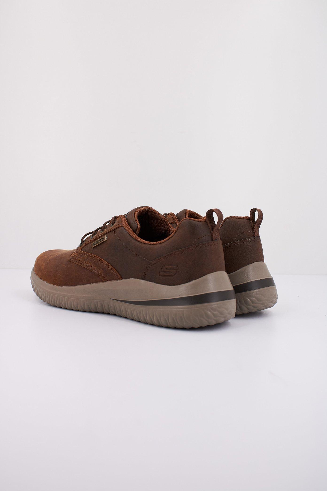 SKECHERS GLAVINE en color MARRON  (4)