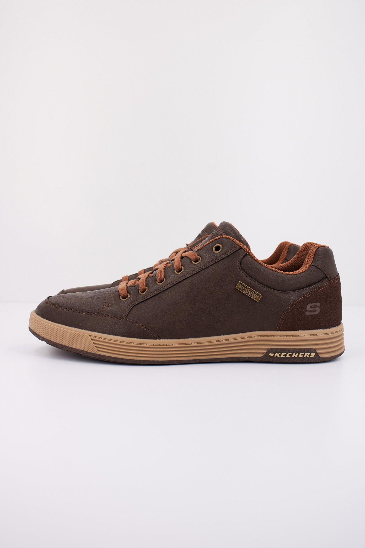 SKECHERS SPARKMAN en color MARRON  (1)
