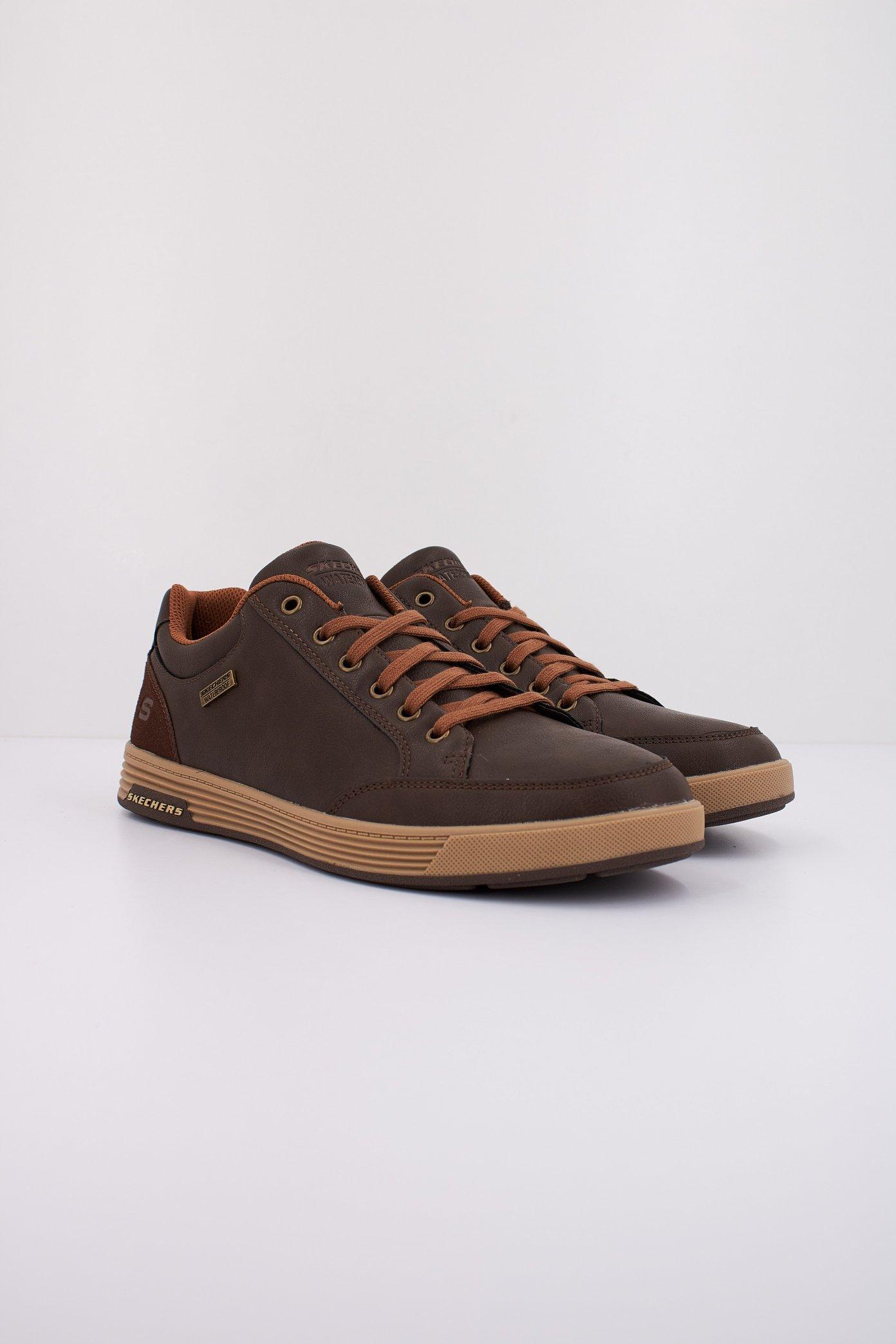 SKECHERS SPARKMAN en color MARRON  (2)