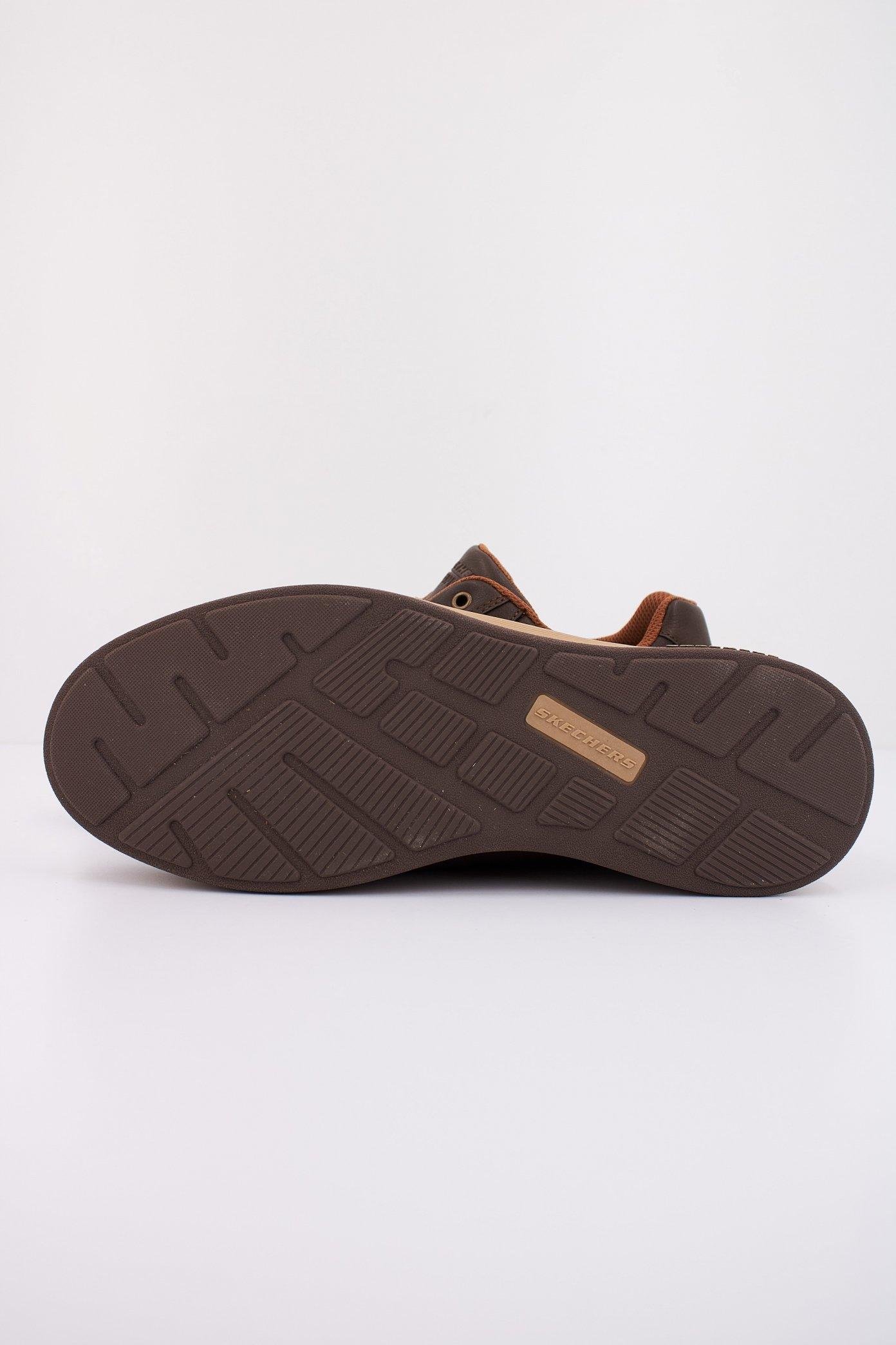 SKECHERS SPARKMAN en color MARRON  (5)