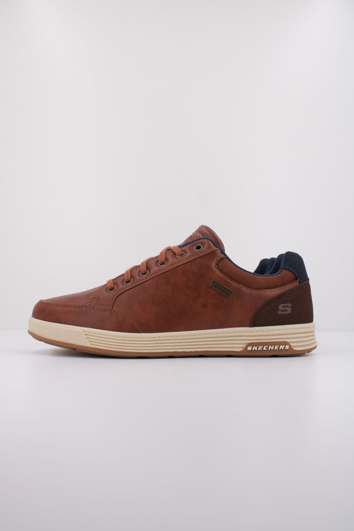 SKECHERS CAVELL - SPARKMAN en color MARRON  (1)