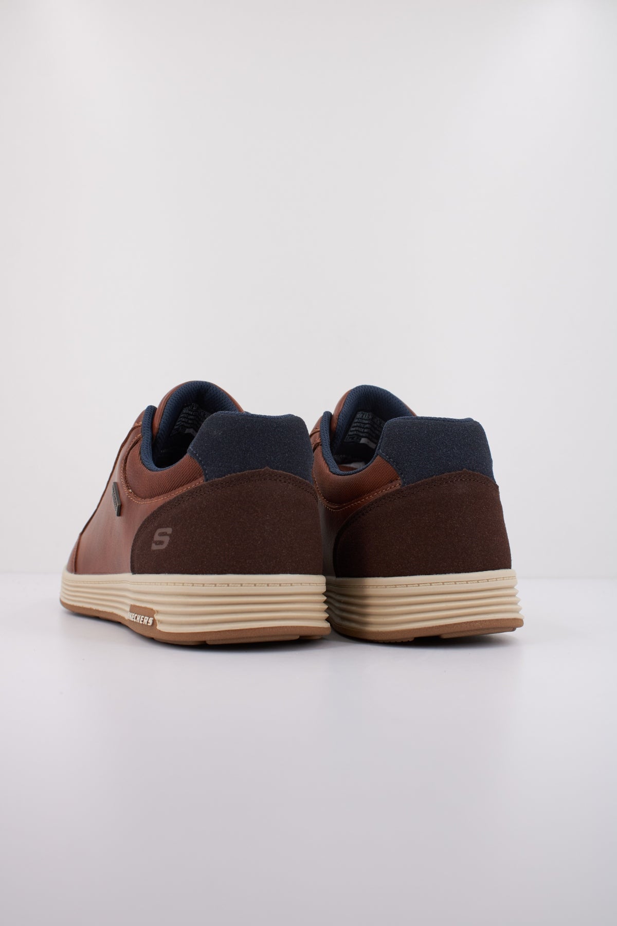 SKECHERS CAVELL - SPARKMAN en color MARRON  (4)