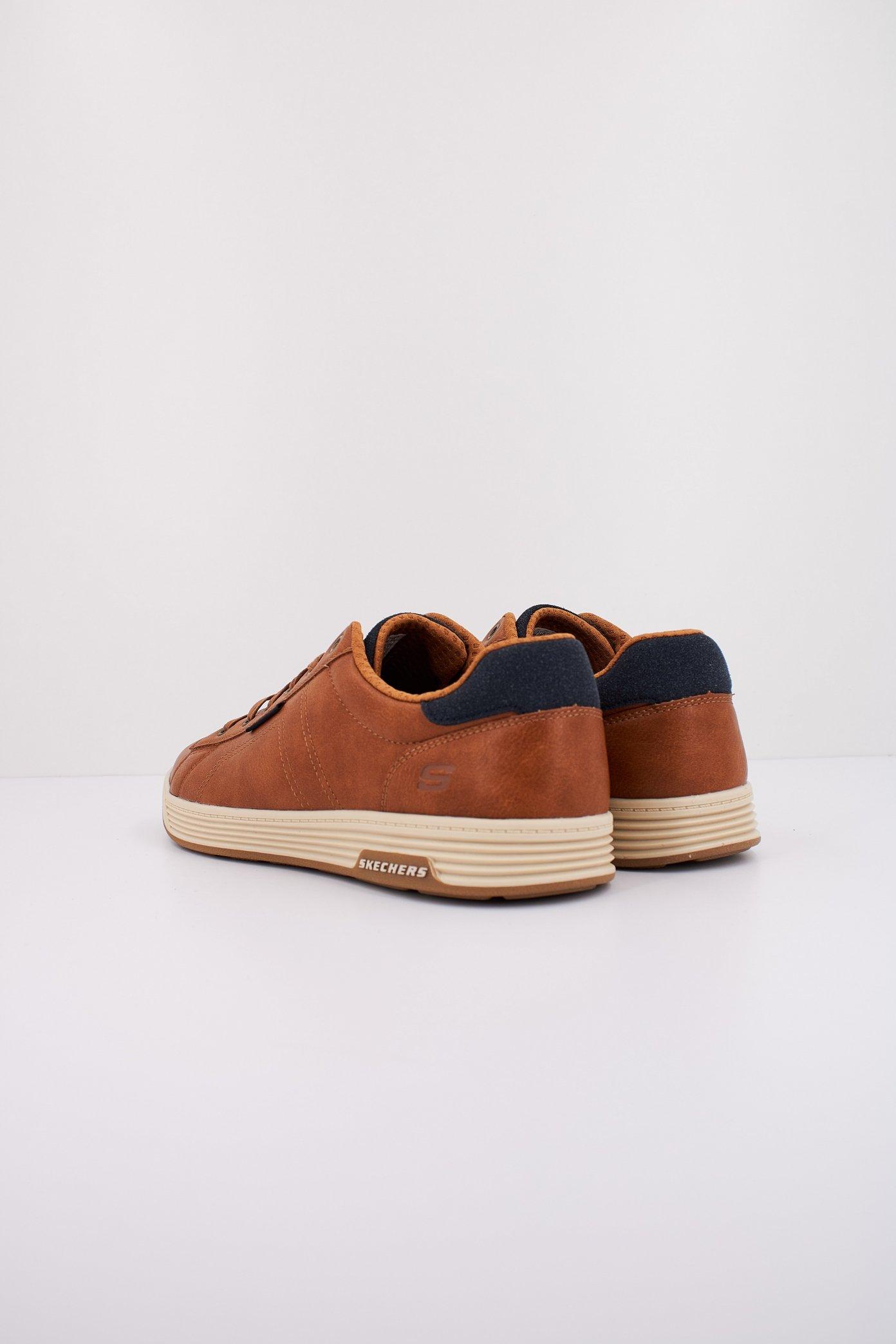 SKECHERS CAVELL - HENSLEY en color MARRON  (4)