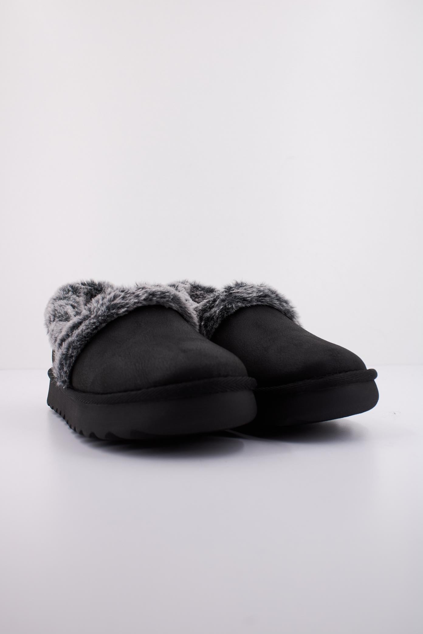 SKECHERS COZY UP en color NEGRO  (2)