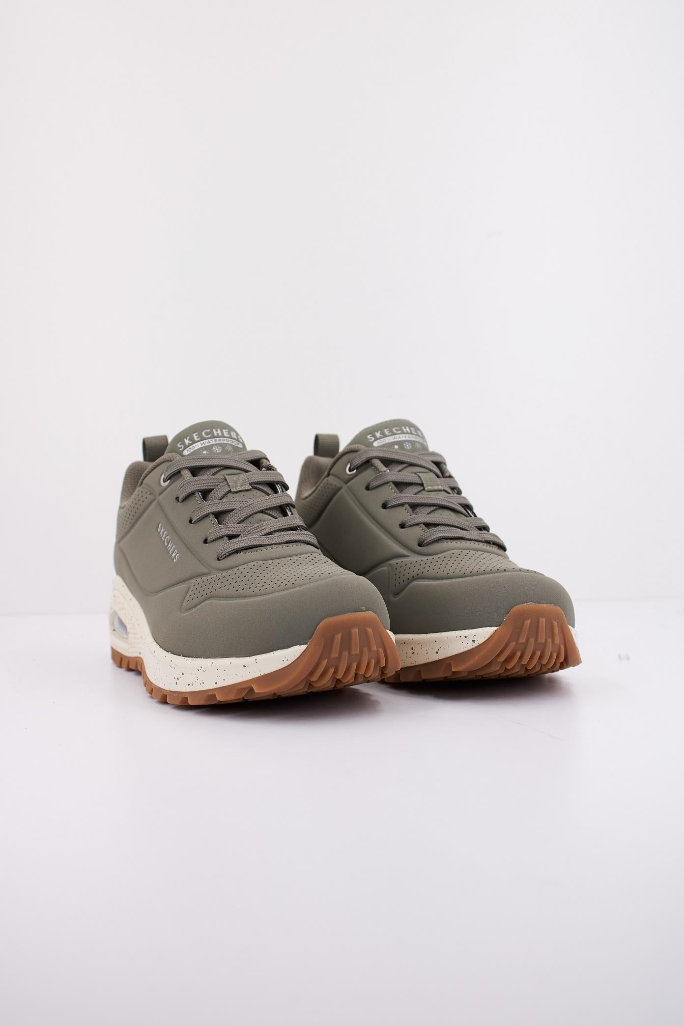 SKECHERS UNO RUGGED - SPOTTED en color VERDE  (2)